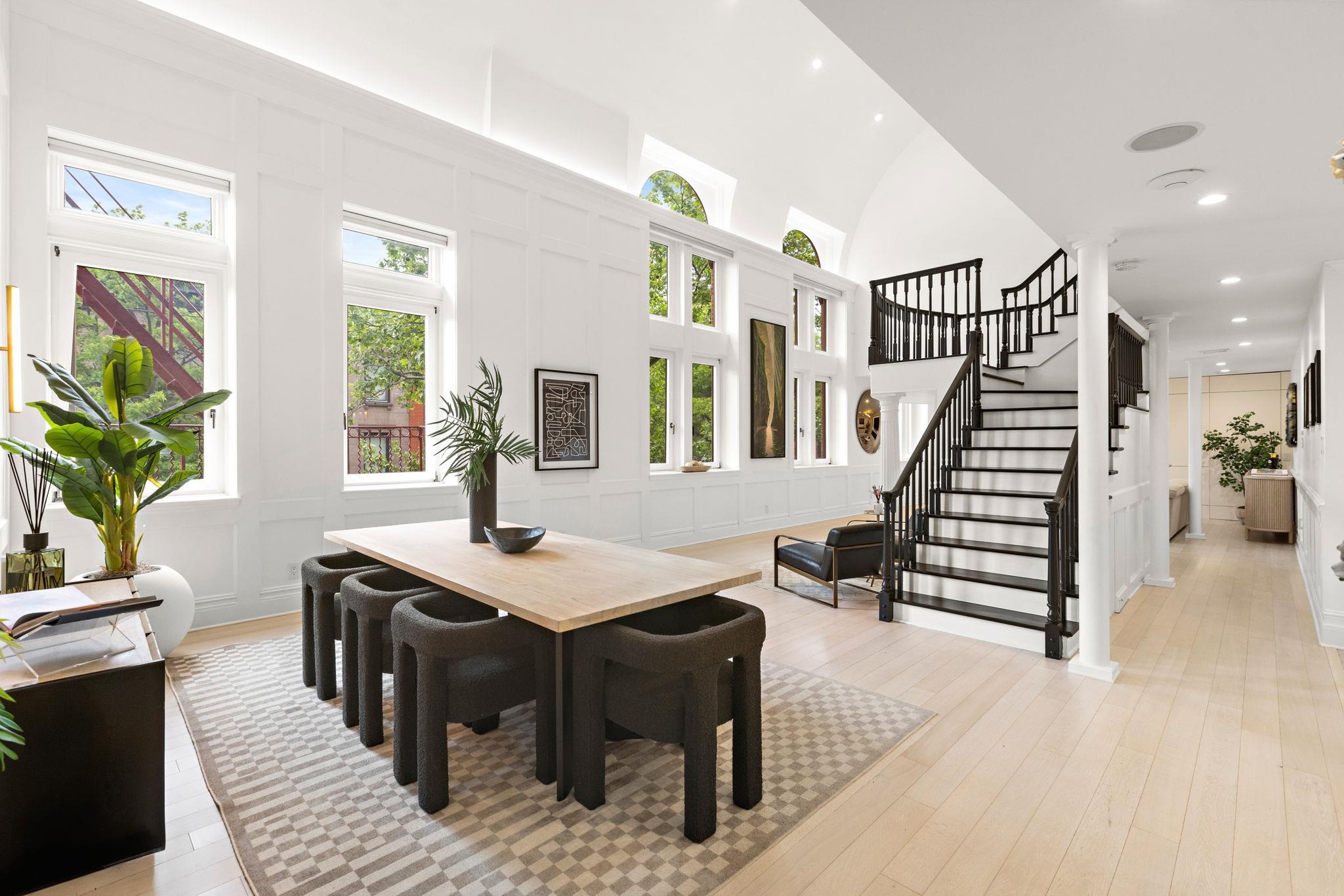 1101 BLOOMFIELD ST Unit: B
