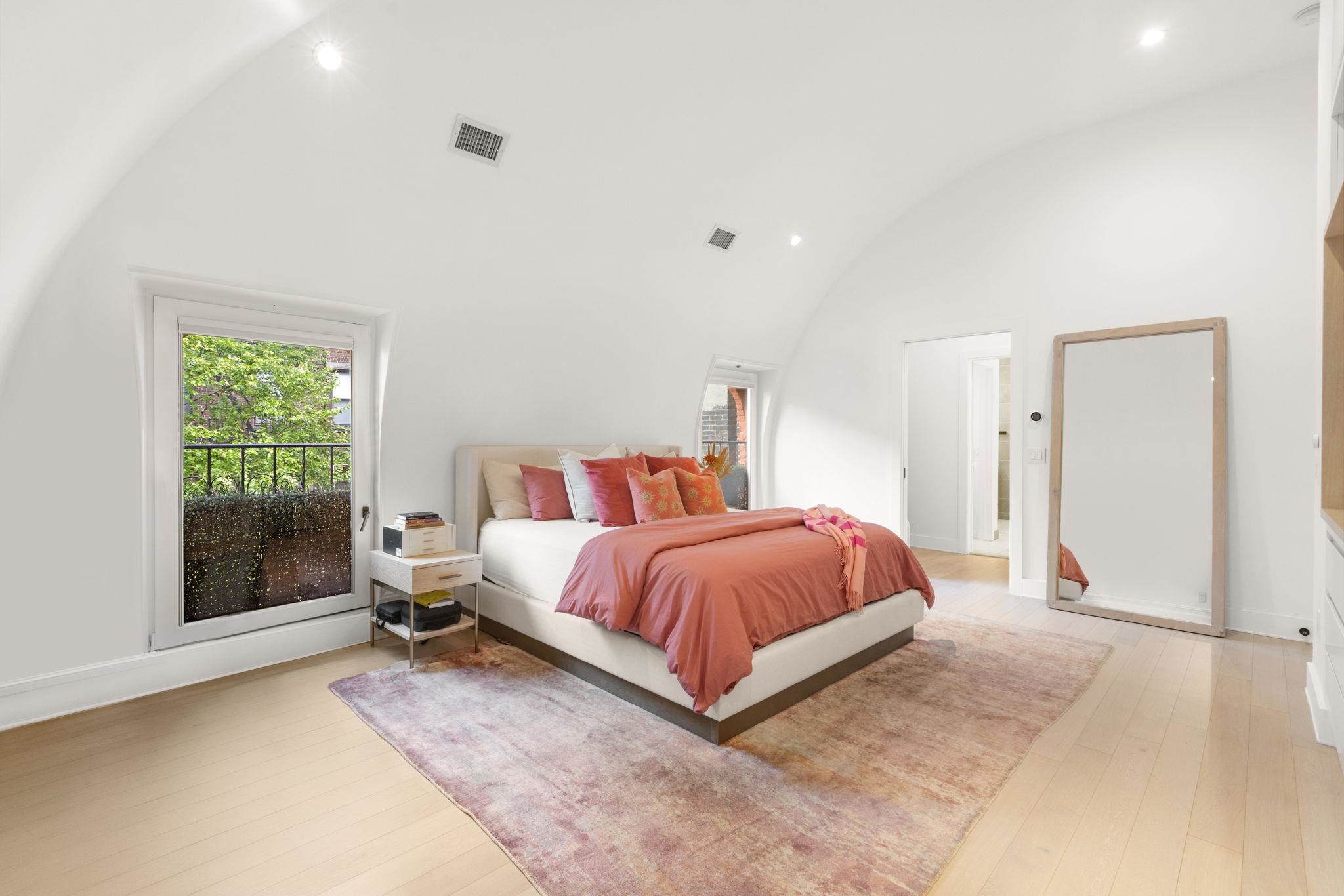 1101 BLOOMFIELD ST Unit: B