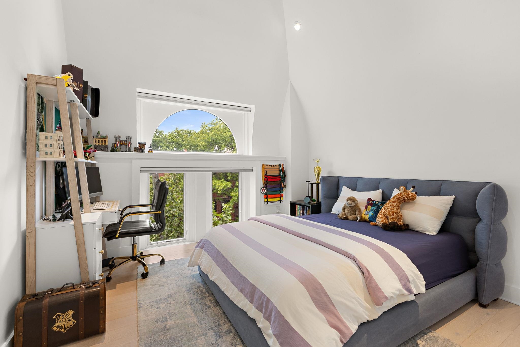 1101 BLOOMFIELD ST Unit: B