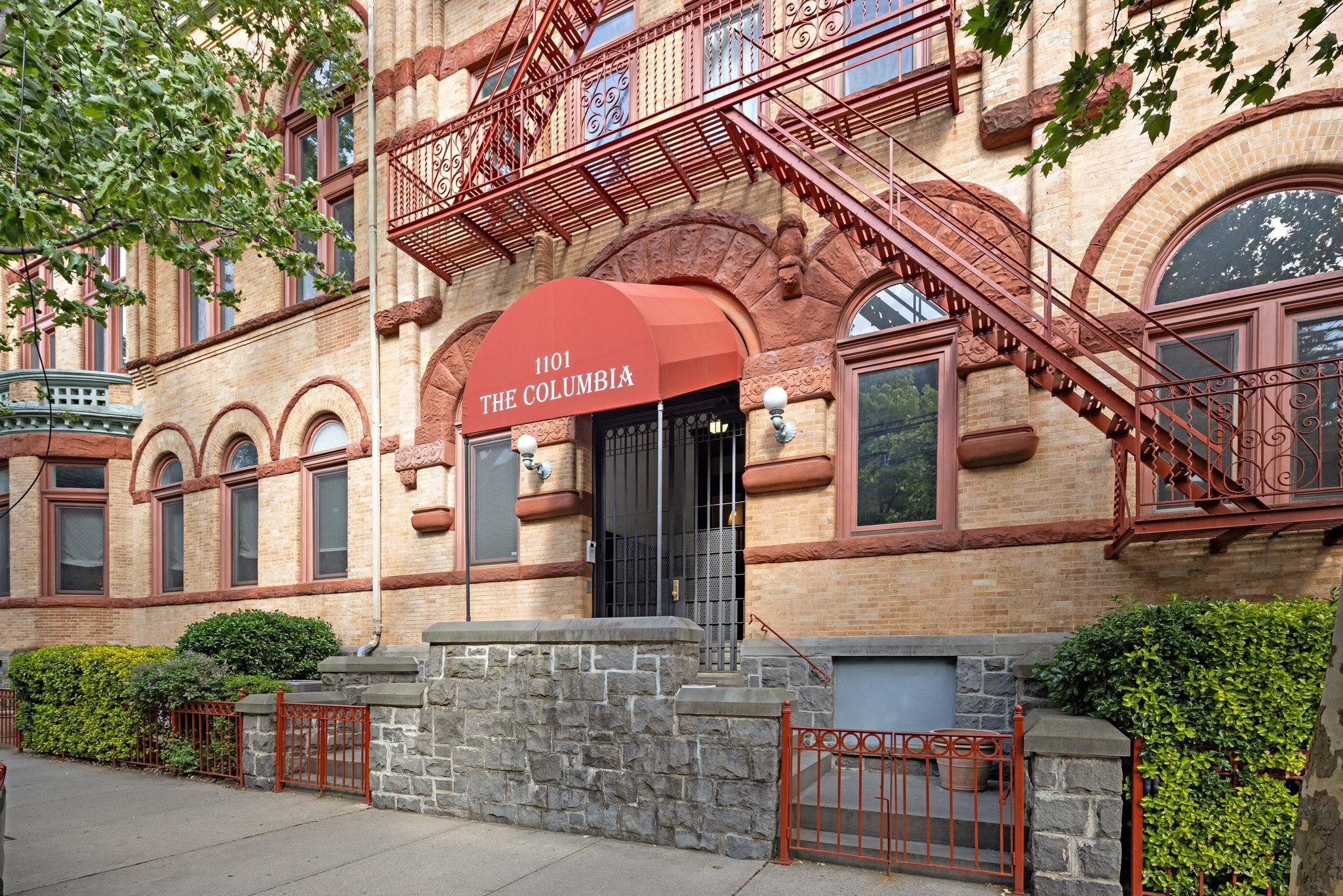 1101 BLOOMFIELD ST Unit: B