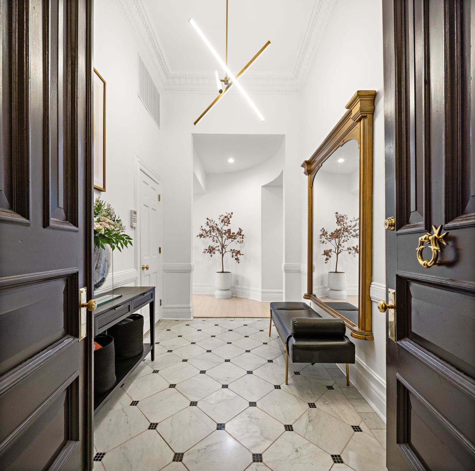 1101 BLOOMFIELD ST Unit: B