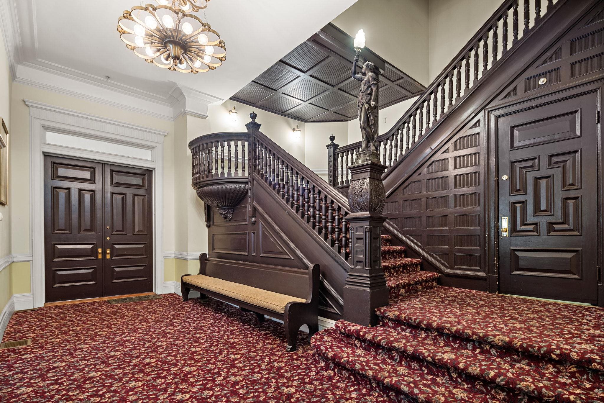 1101 BLOOMFIELD ST Unit: B