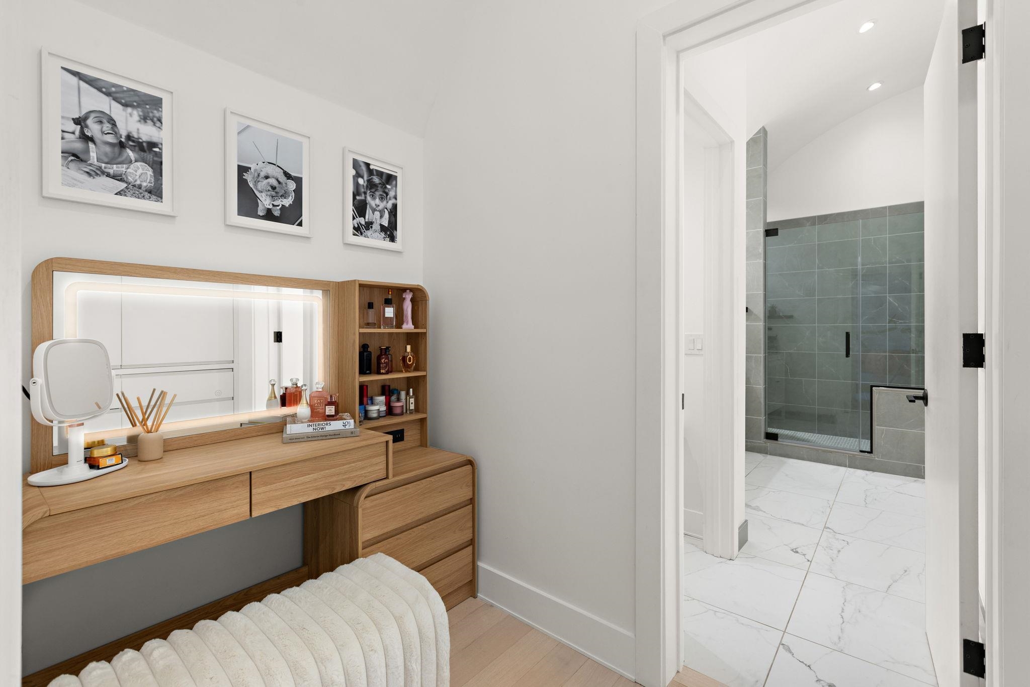 1101 BLOOMFIELD ST Unit: B