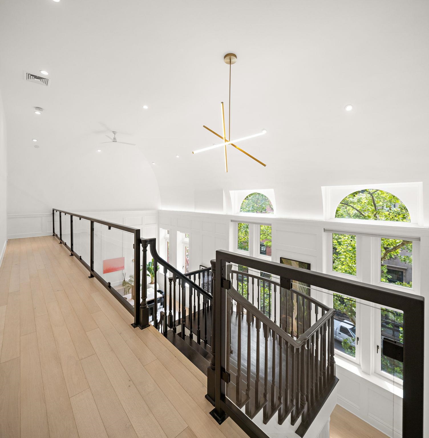 1101 BLOOMFIELD ST Unit: B