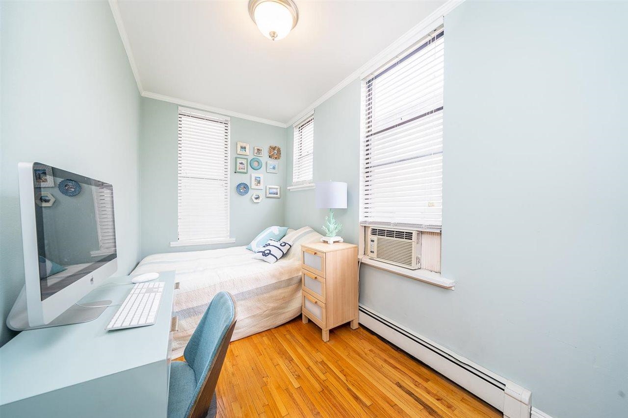 132 MADISON ST Unit: 2R