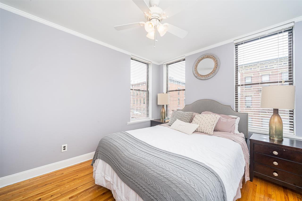 132 MADISON ST Unit: 2R