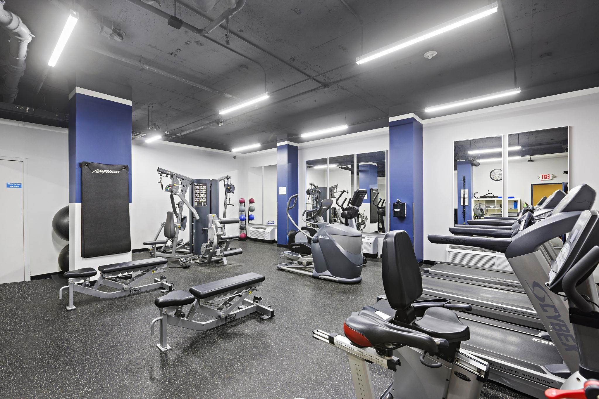 100 MANHATTAN AVE Unit: 1703