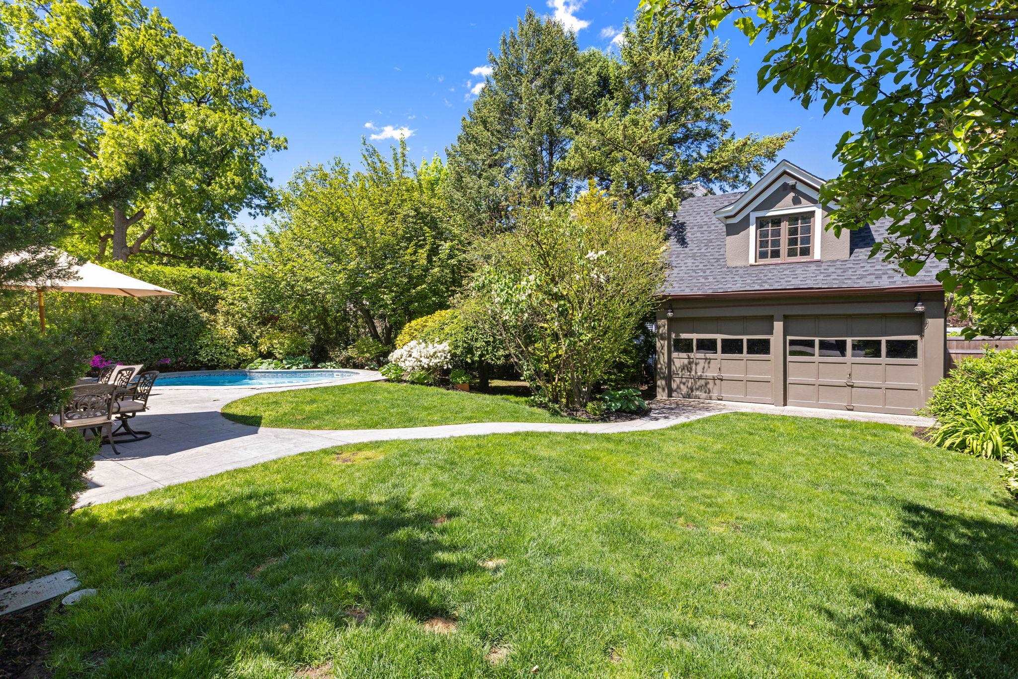 70 RIDGE RD
