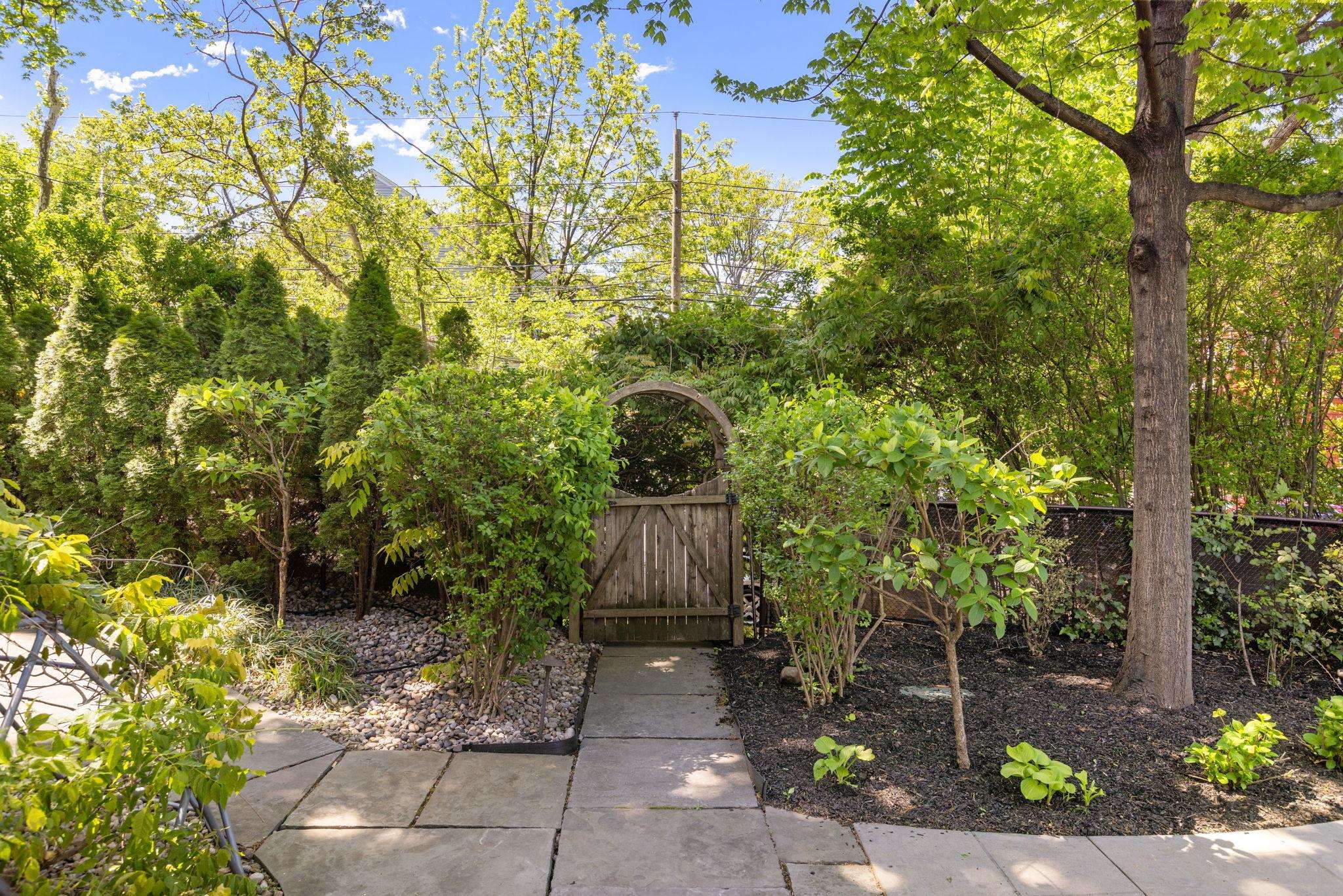 70 RIDGE RD