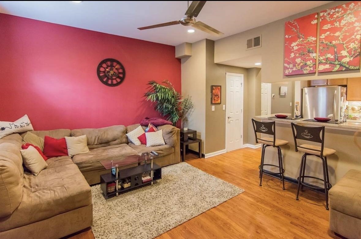 187 WAYNE ST Unit: 410C