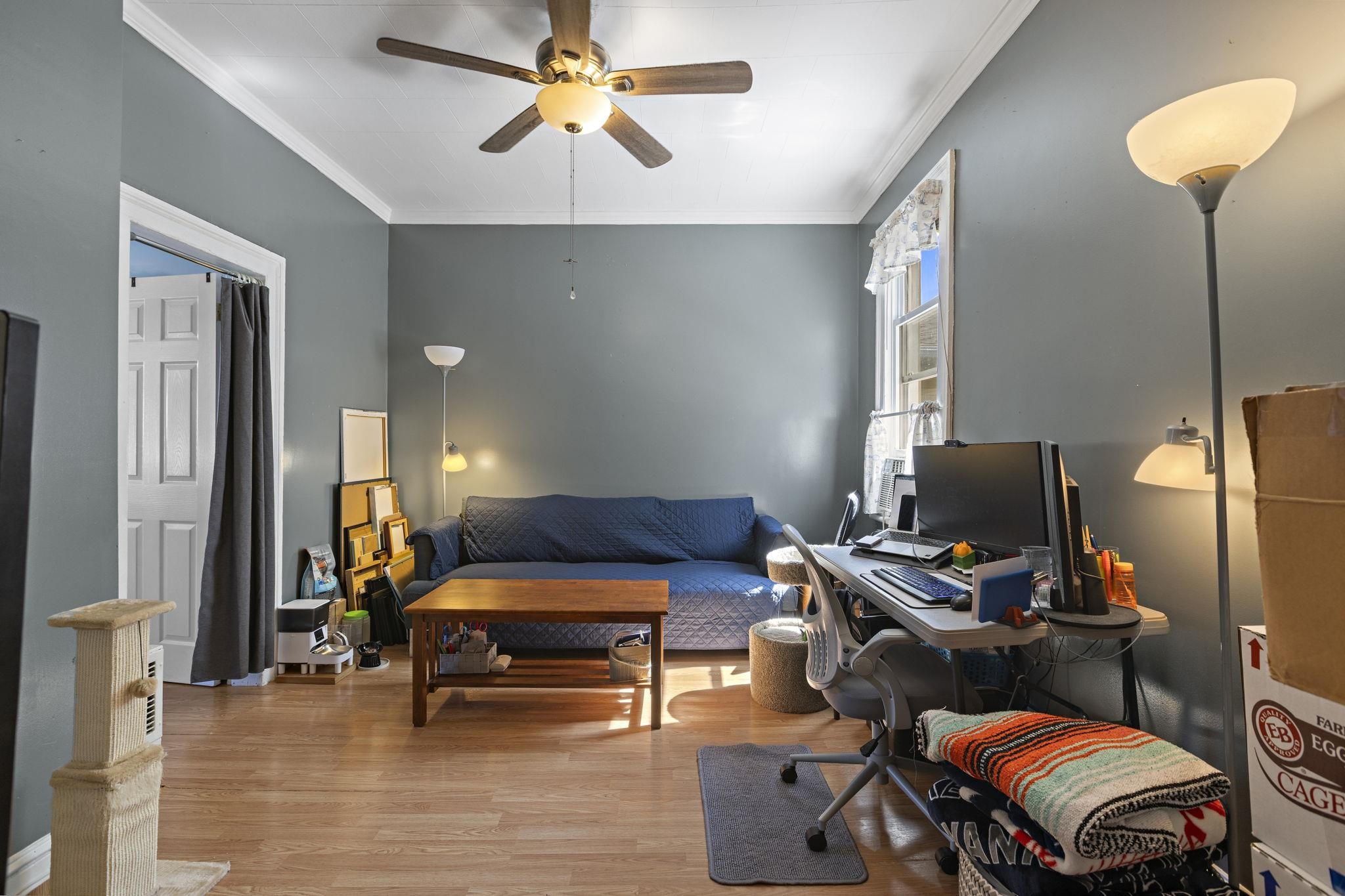 18 LINCOLN PL
