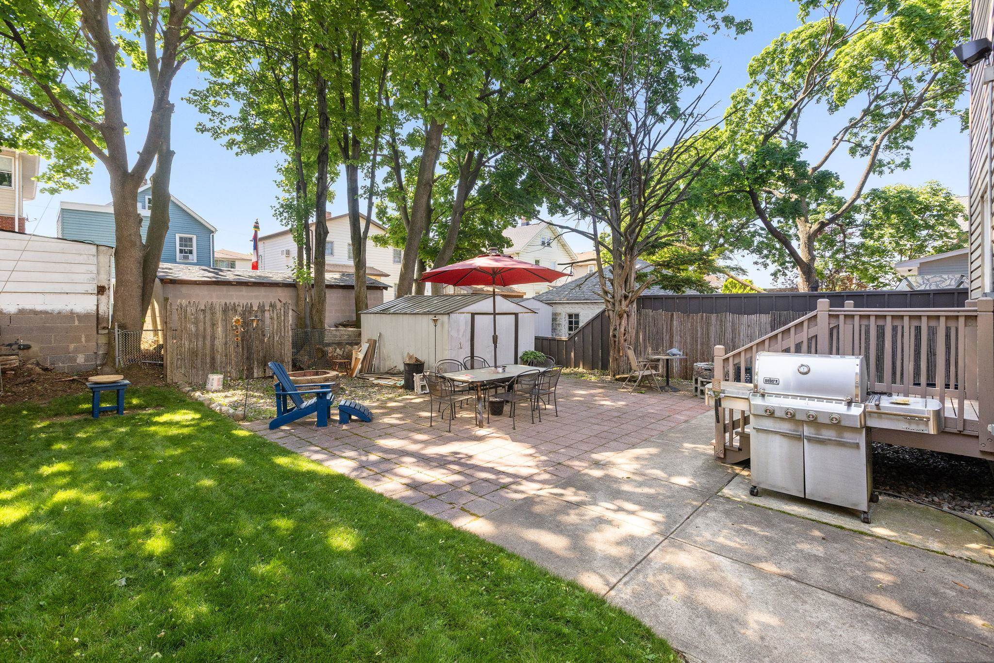 18 LINCOLN PL