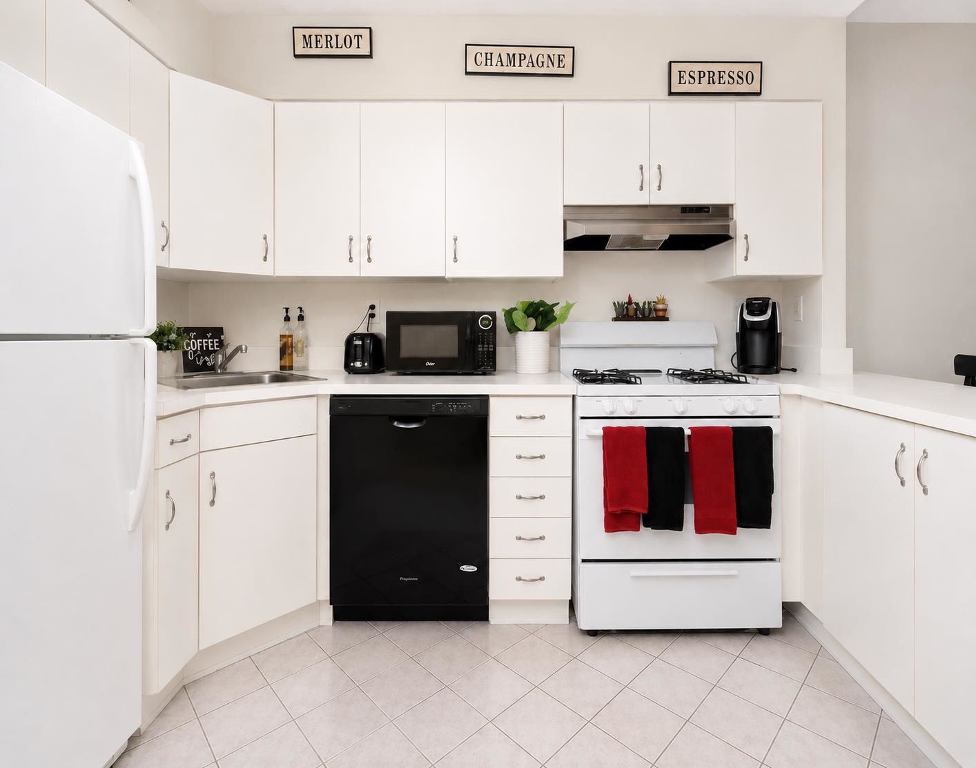 1120 HUDSON ST Unit: 10
