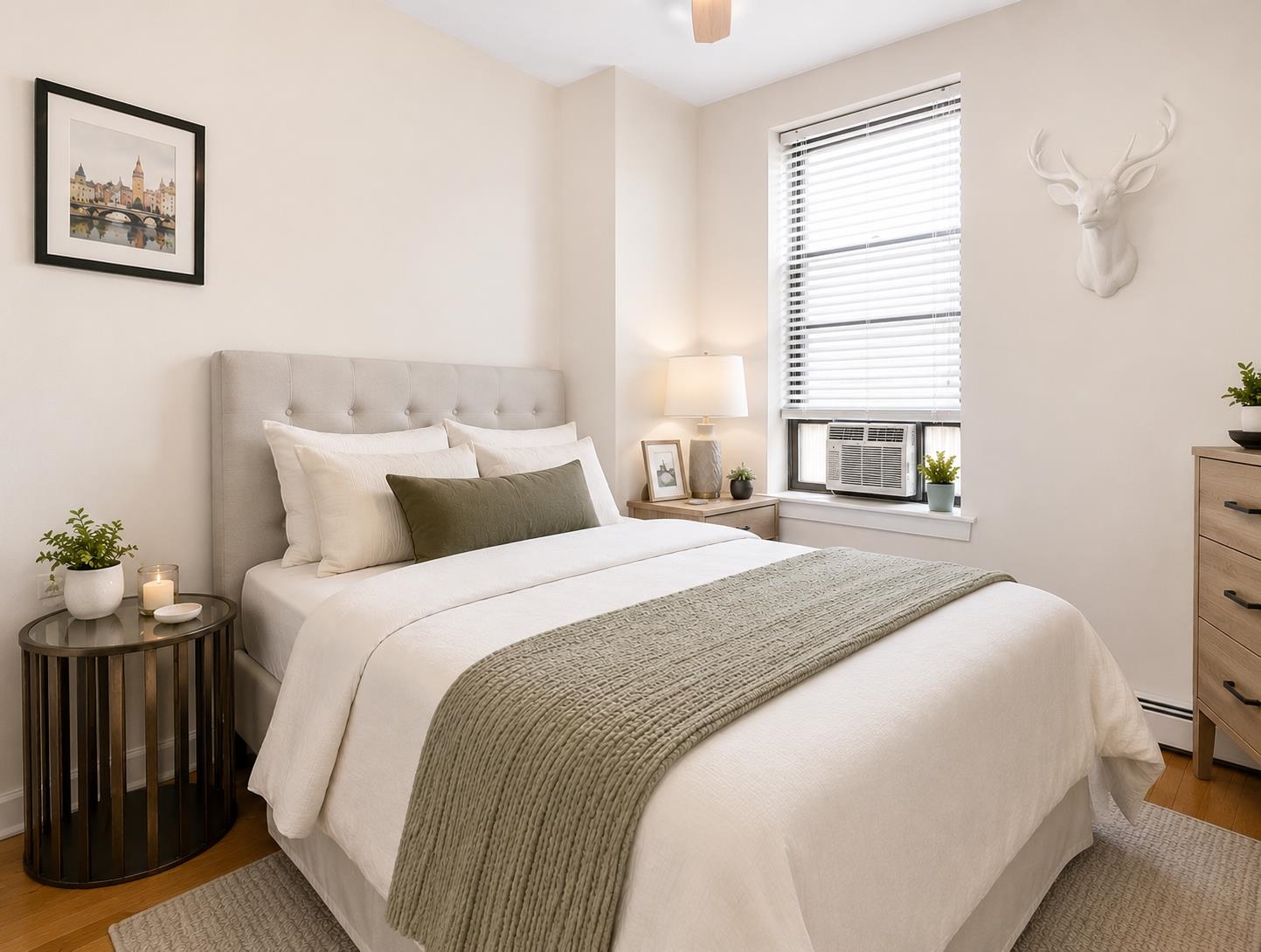 1120 HUDSON ST Unit: 10