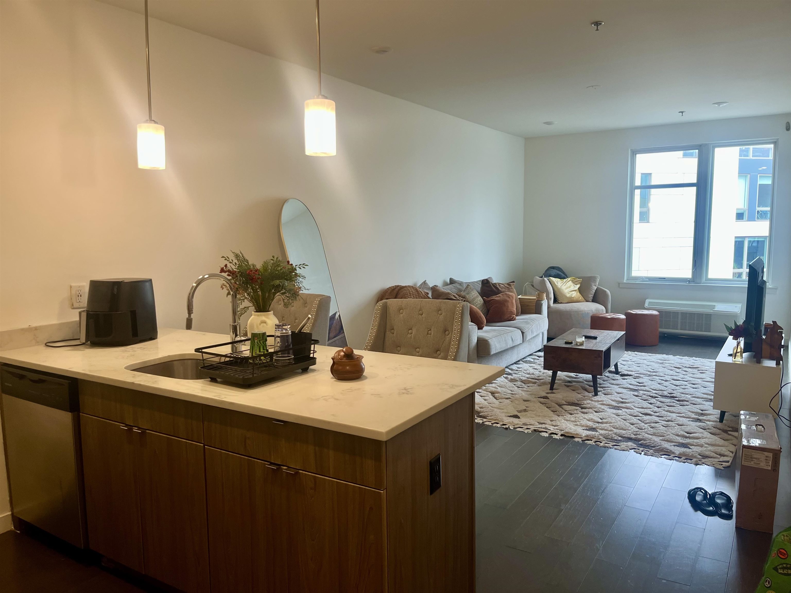 361 NEWARK AVE Unit: 402