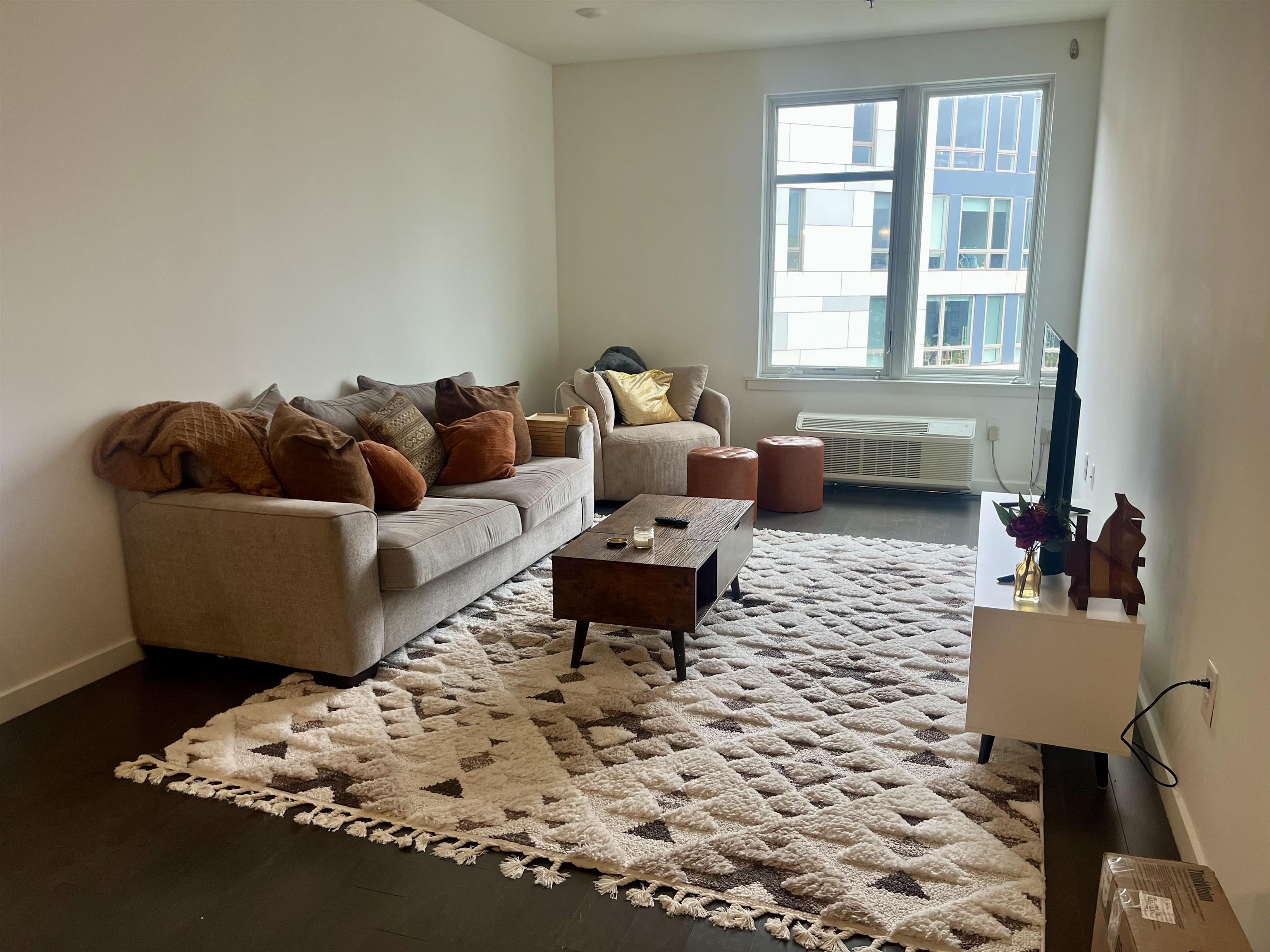 361 NEWARK AVE Unit: 402