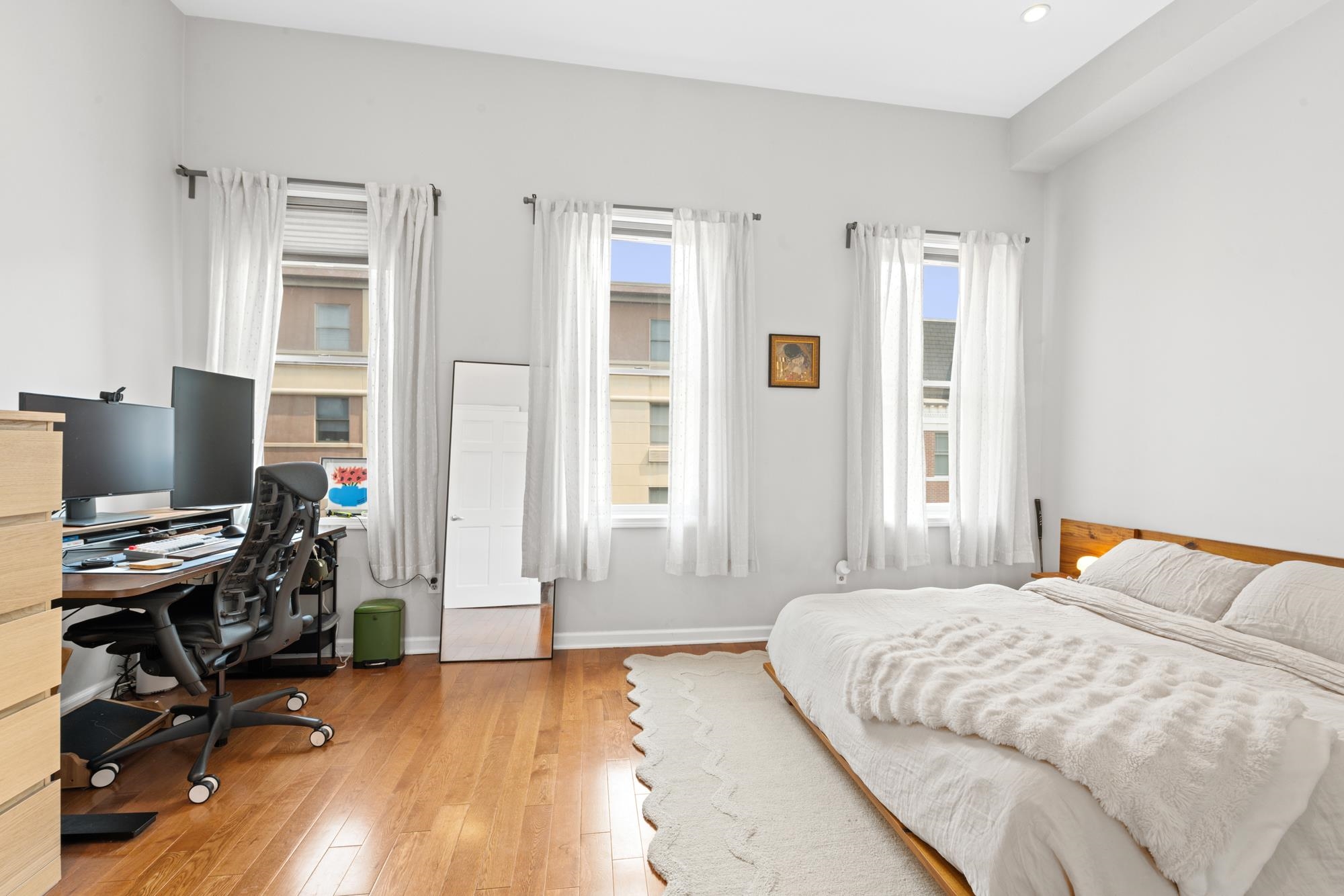 307 1ST ST Unit: 4