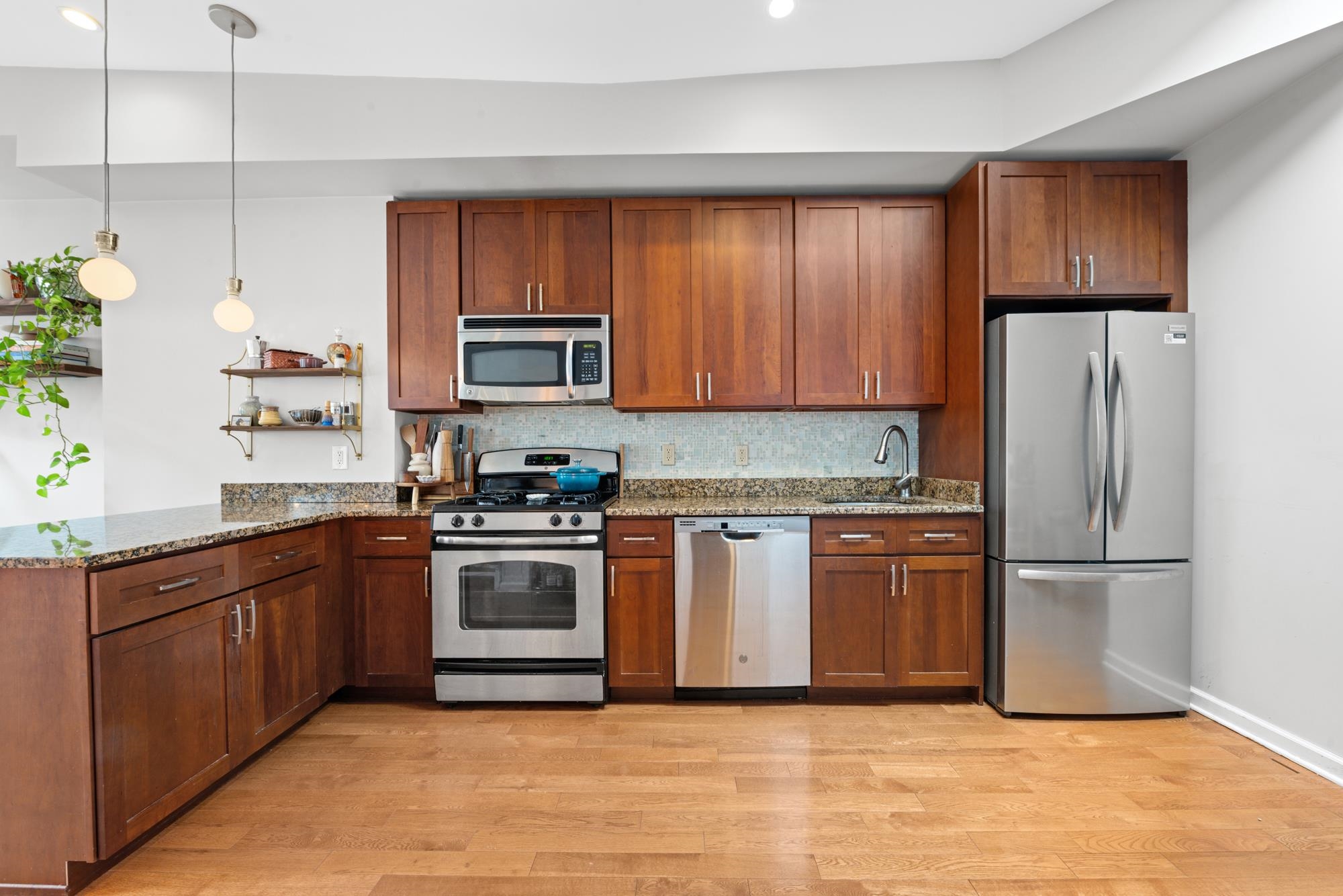 307 1ST ST Unit: 4