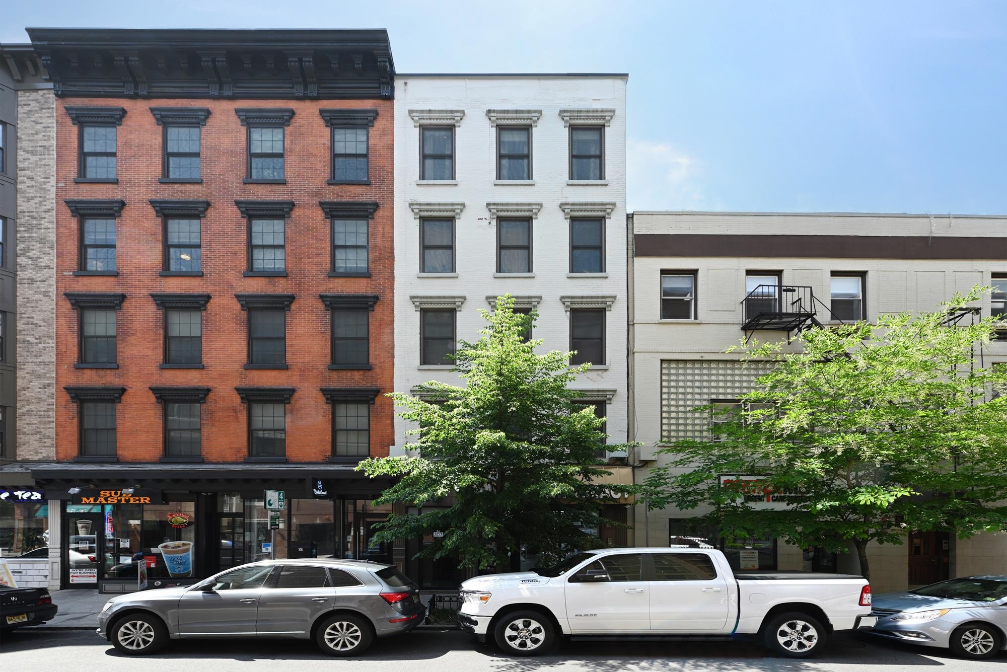 307 1ST ST Unit: 4