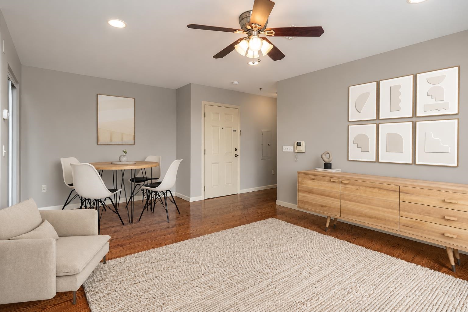 135 38TH ST Unit: 507
