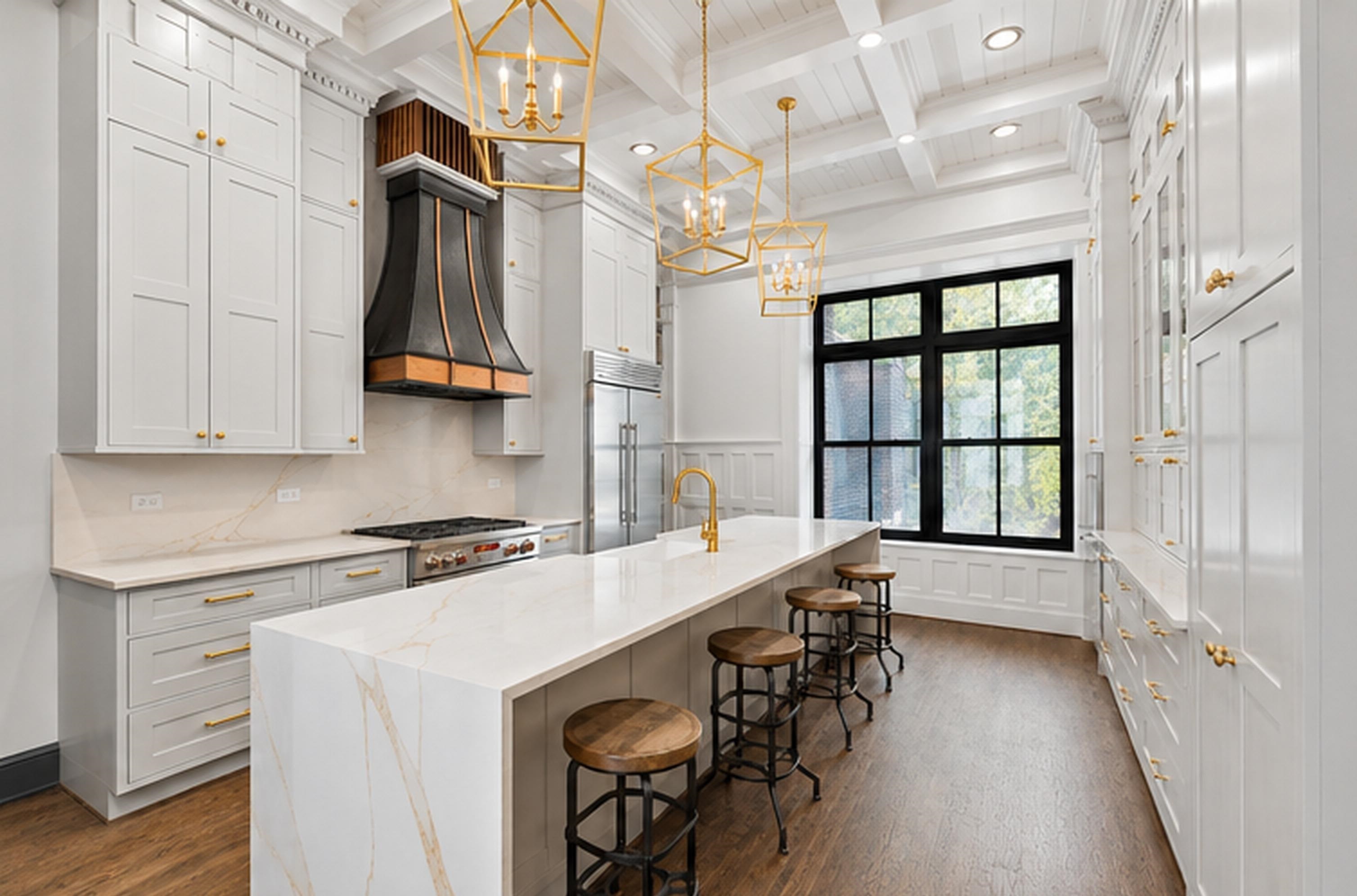 909 HUDSON ST Unit: 1&2