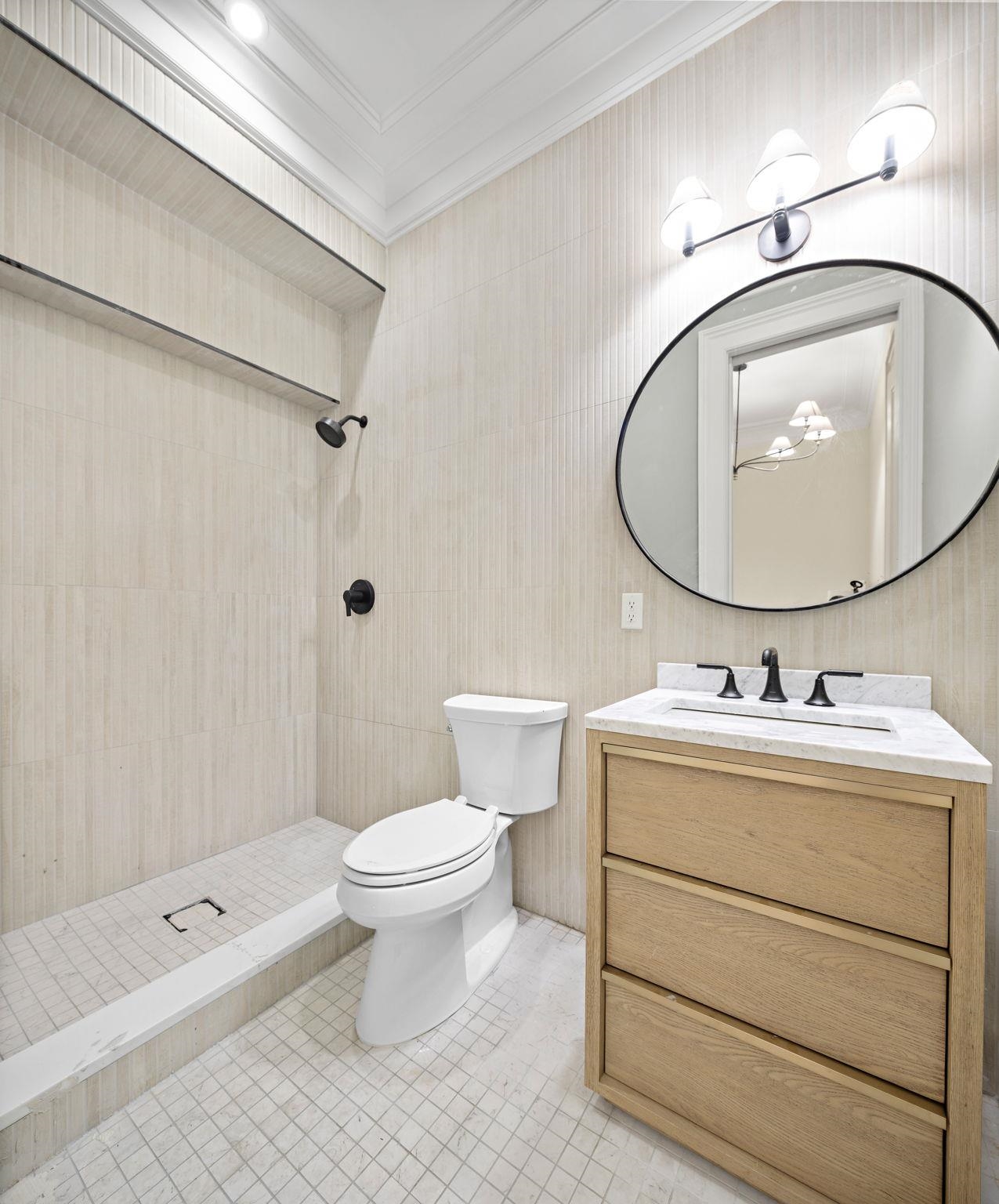909 HUDSON ST Unit: 1&2