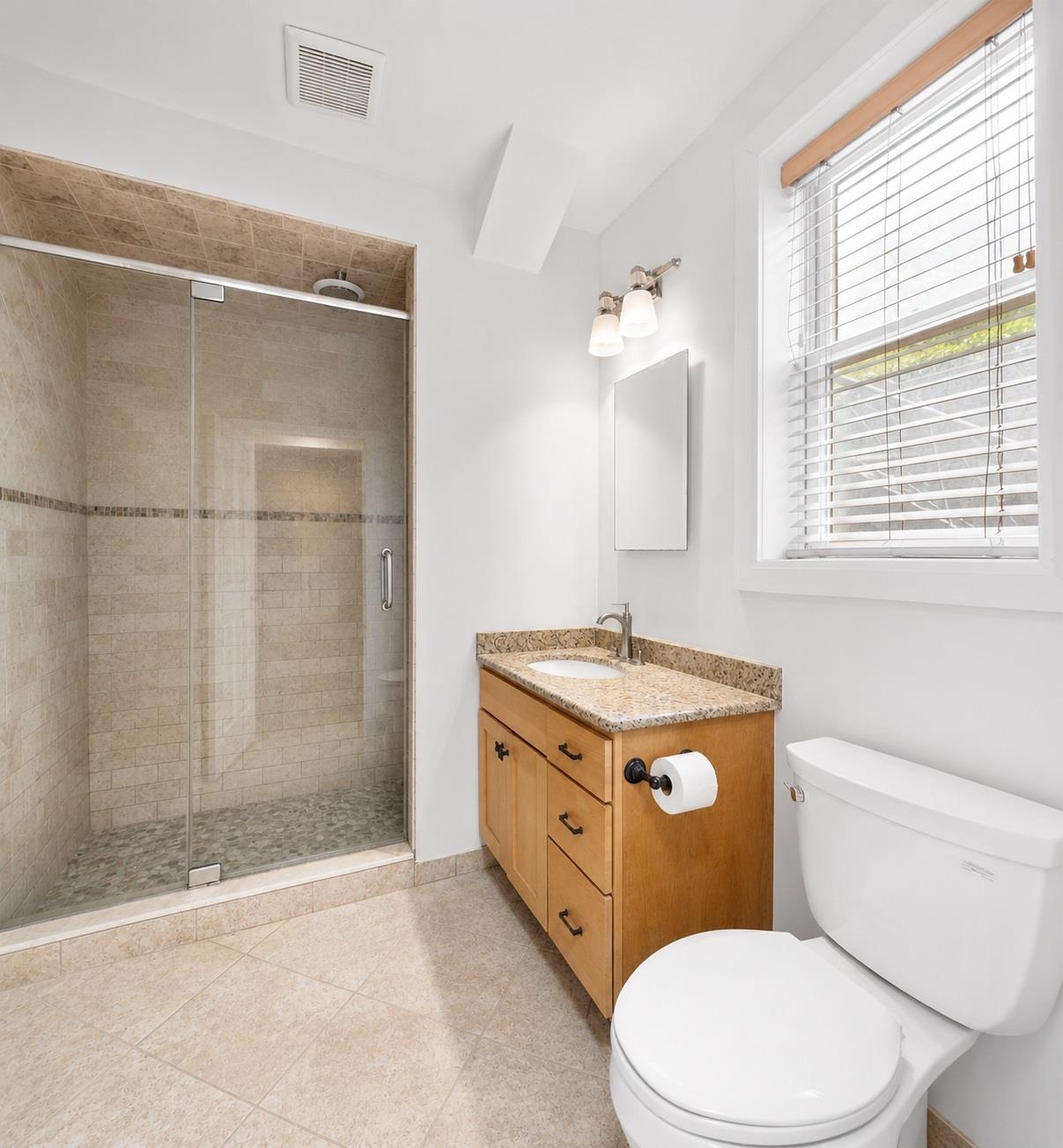 909 HUDSON ST Unit: 1&2