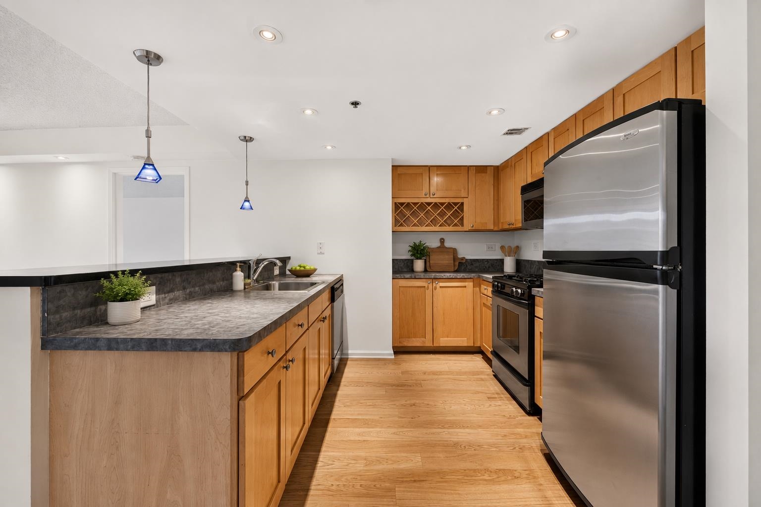 700 1ST ST Unit: 4K