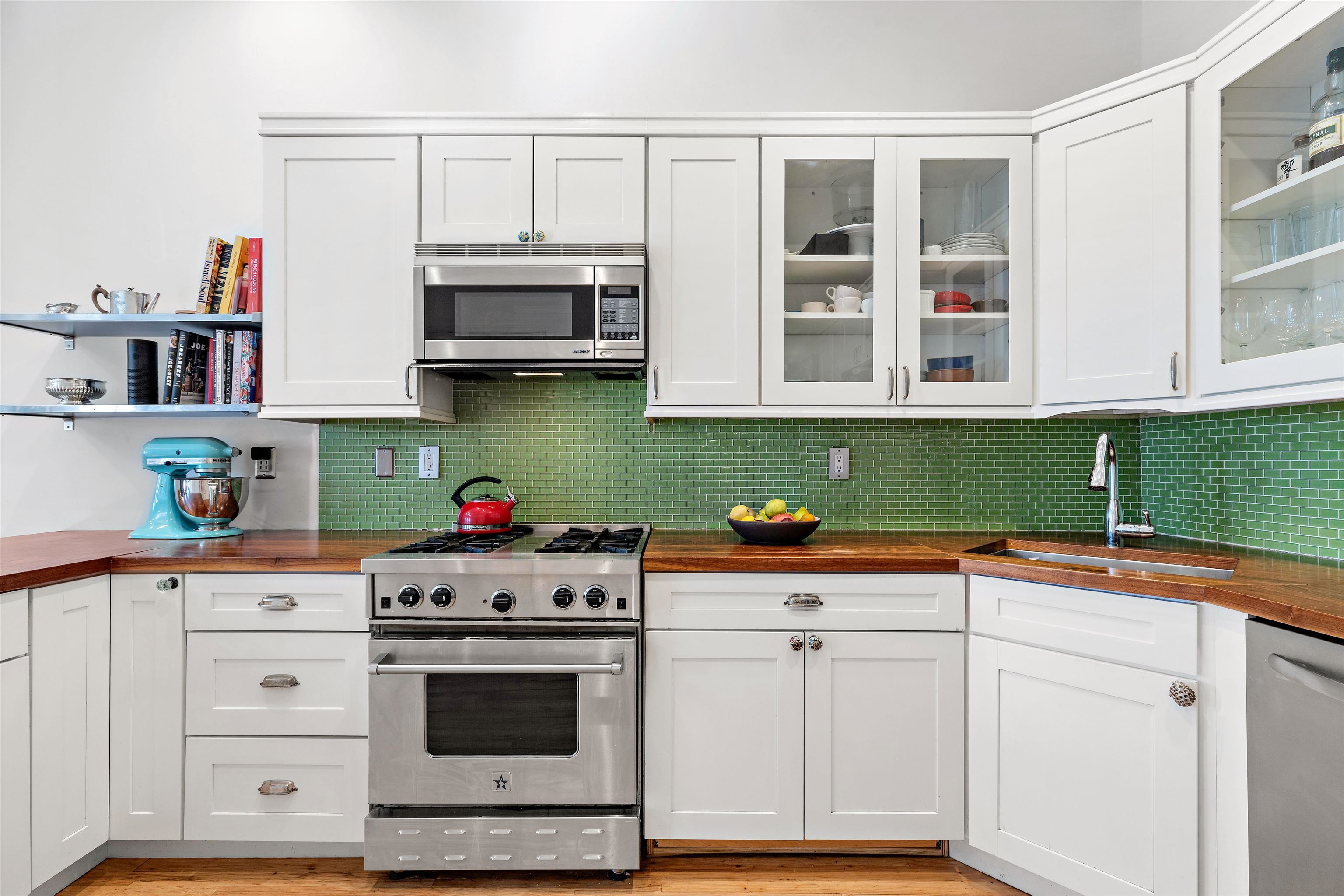 713 ADAMS ST Unit: 4