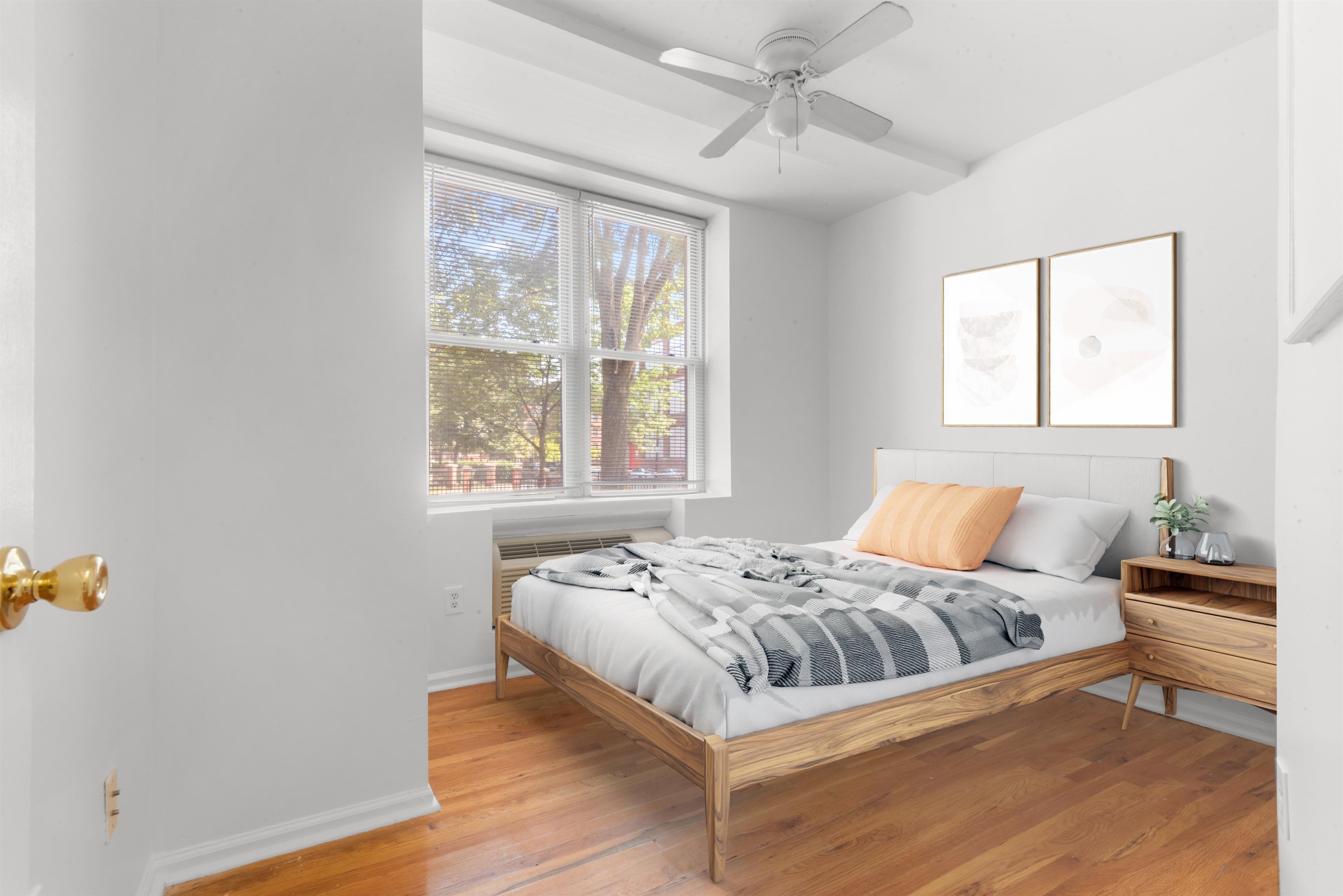 734 ADAMS ST Unit: 1B