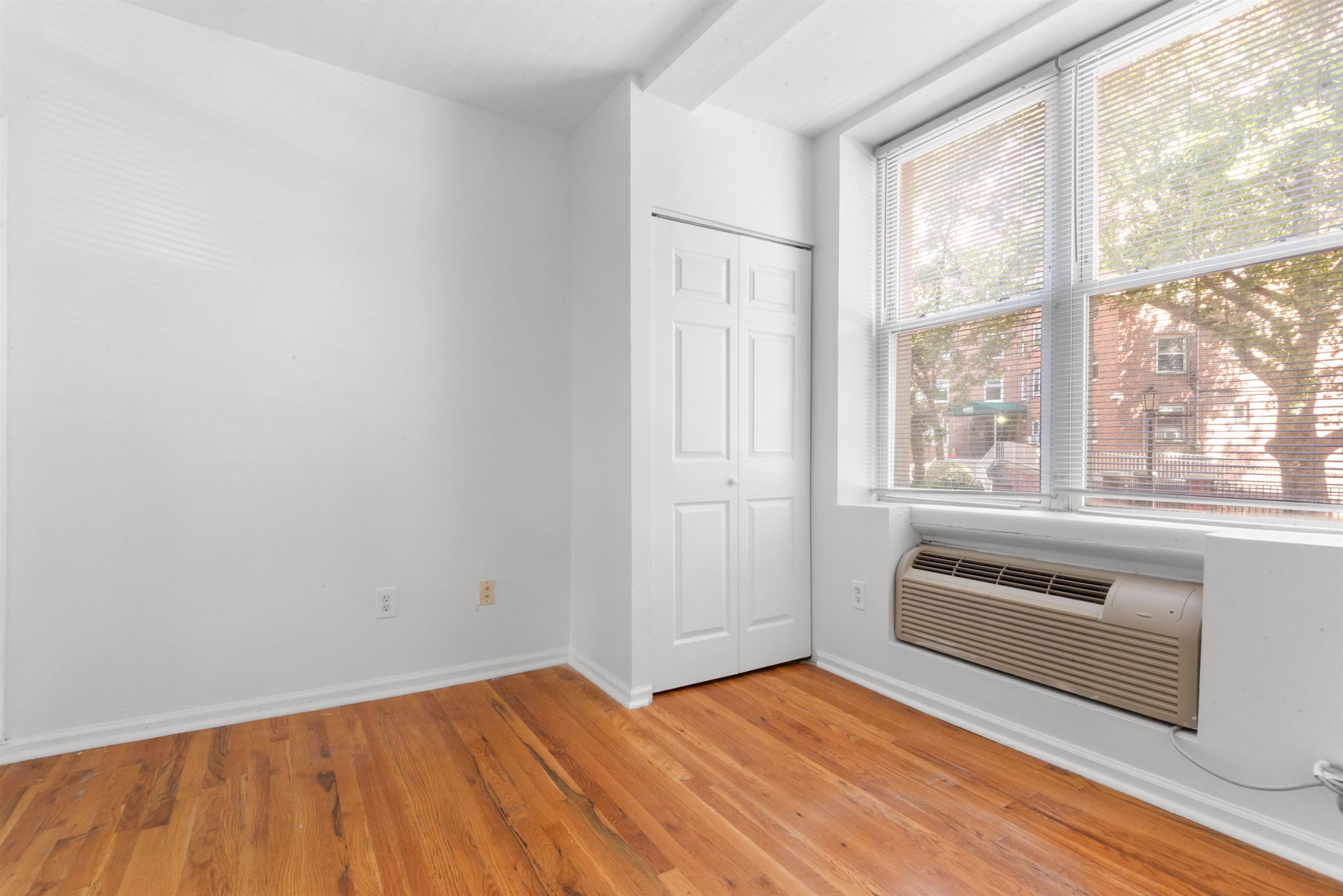 734 ADAMS ST Unit: 1B