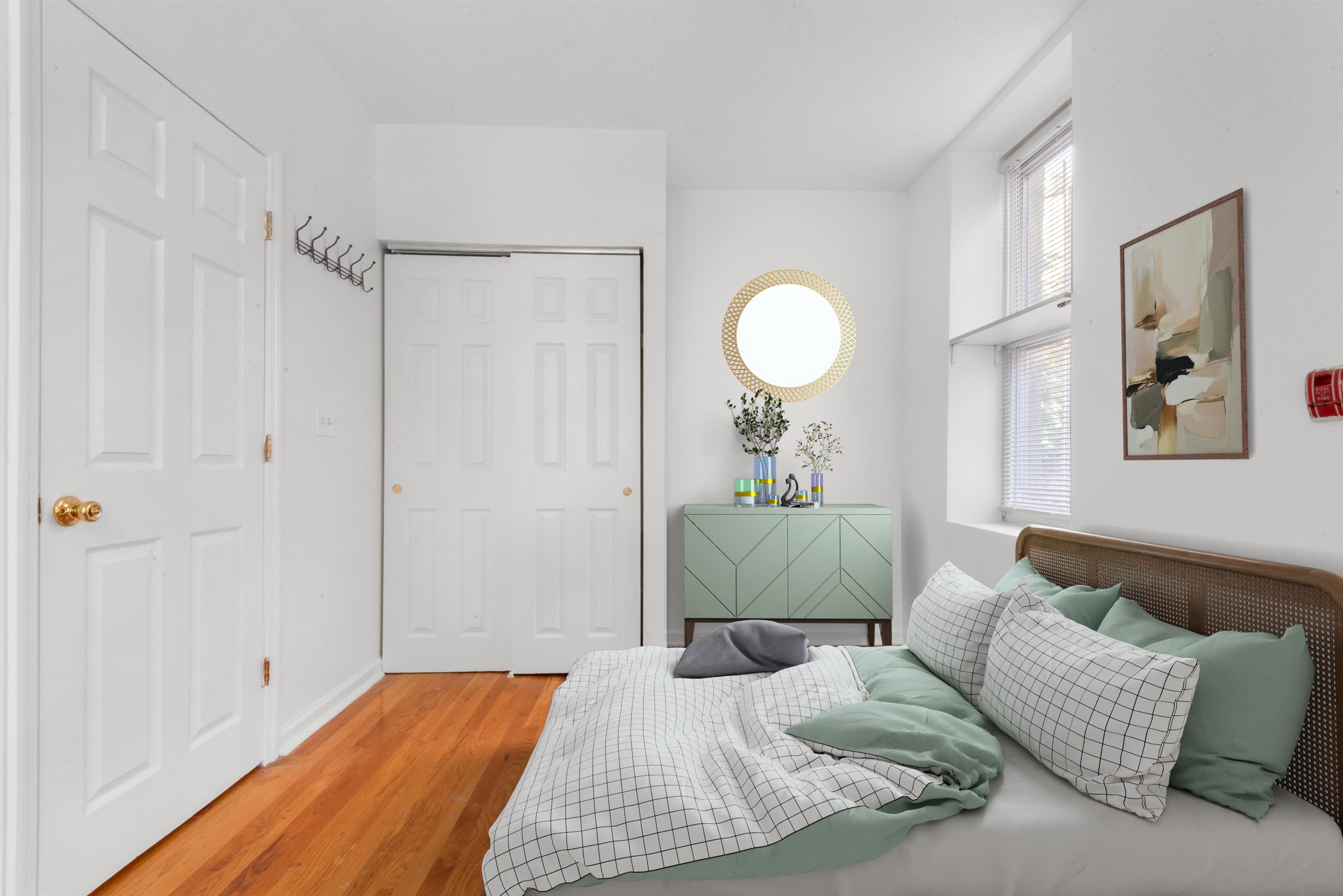 734 ADAMS ST Unit: 1B