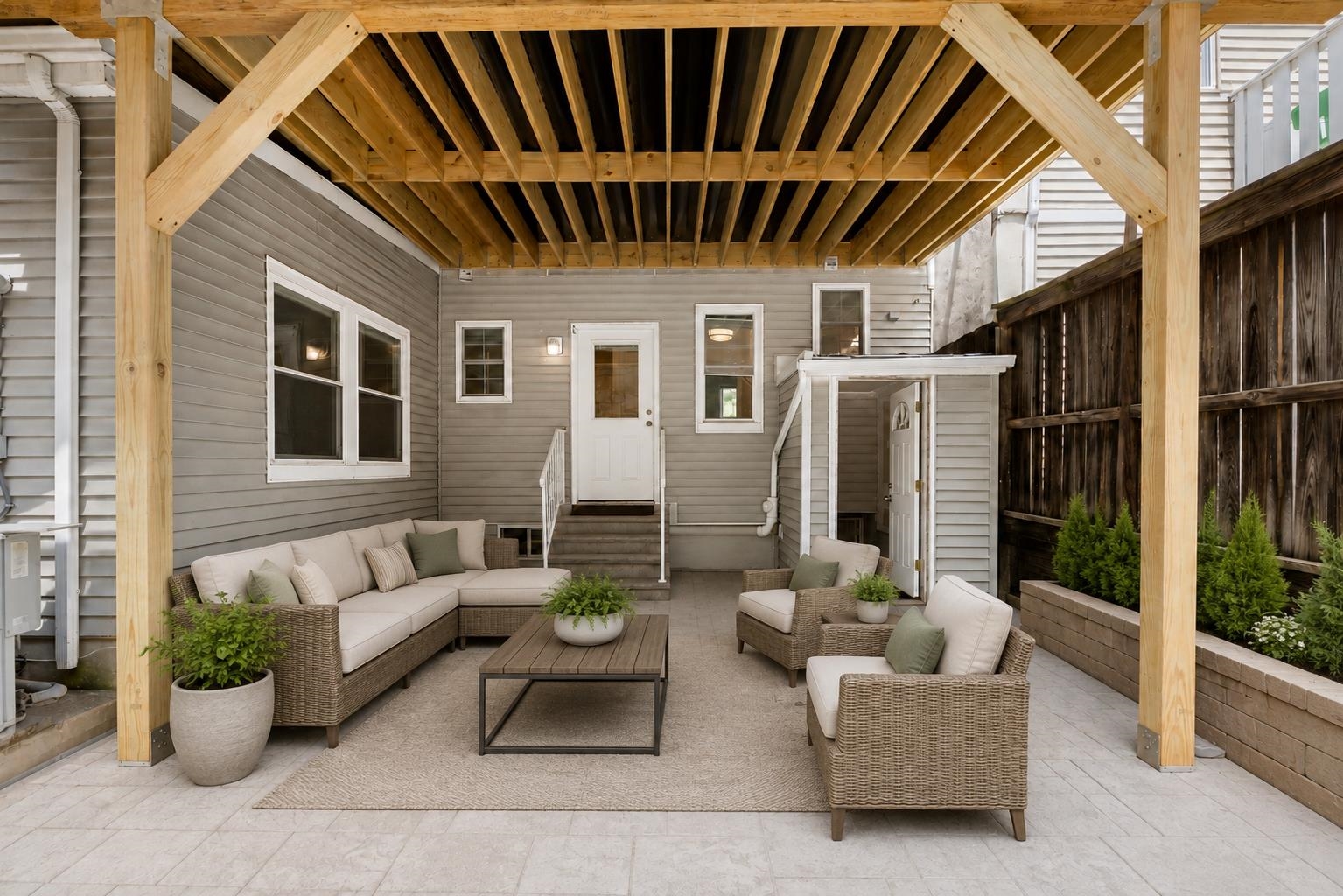 385 1ST ST Unit: 1