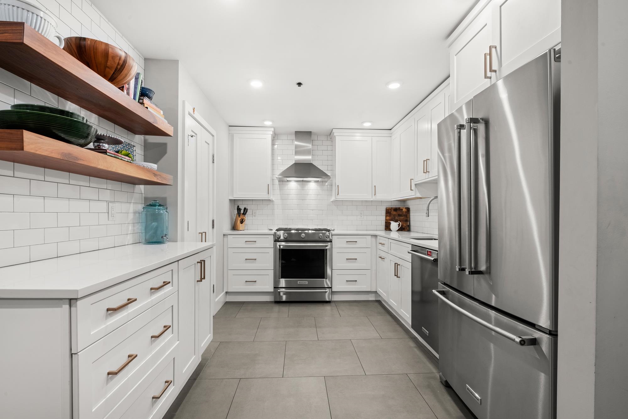 613 MADISON ST Unit: B