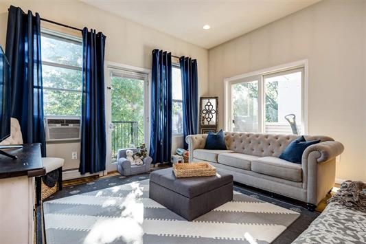 731 PARK AVE Unit: C