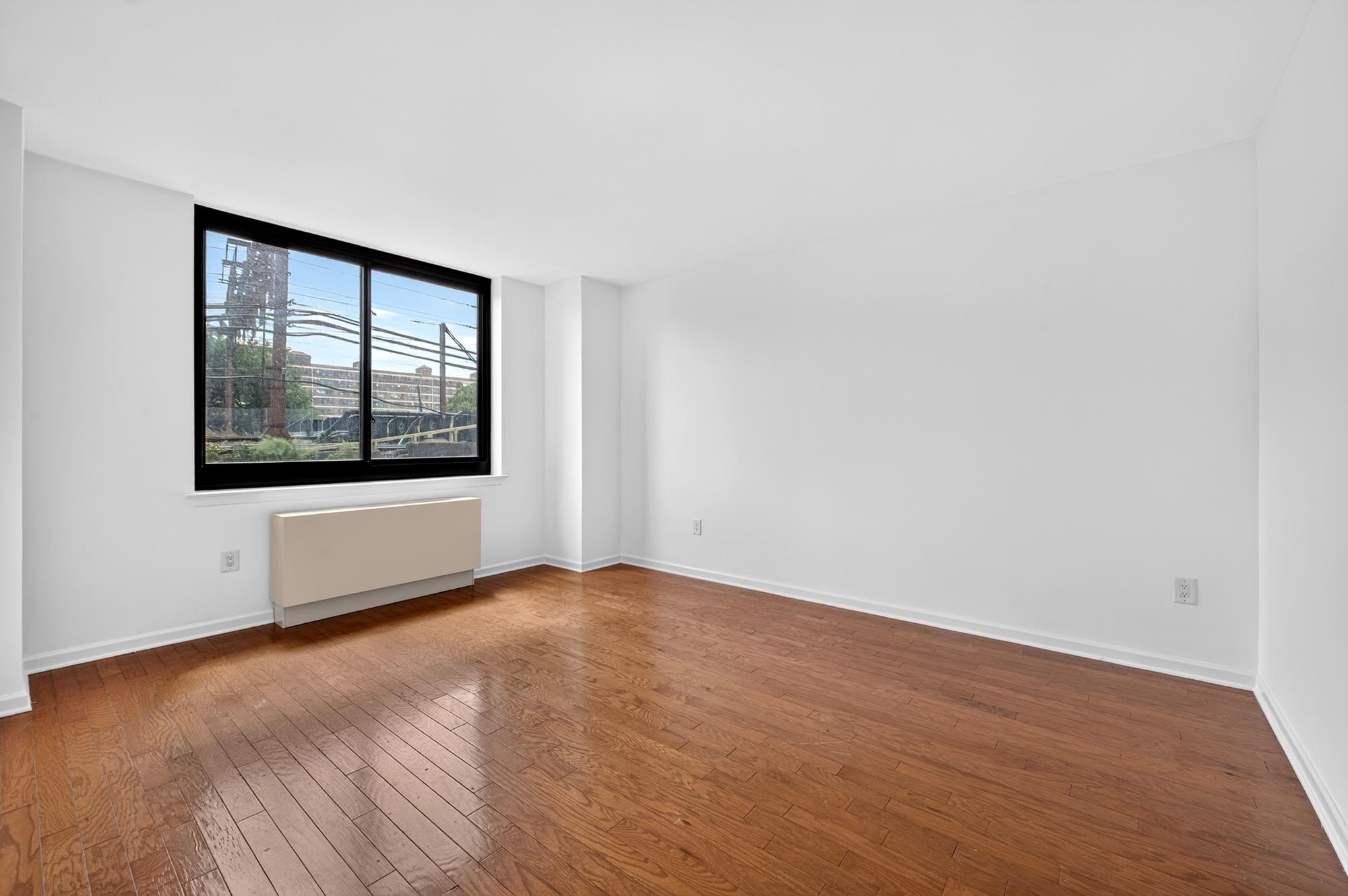 700 GROVE ST Unit: 2G