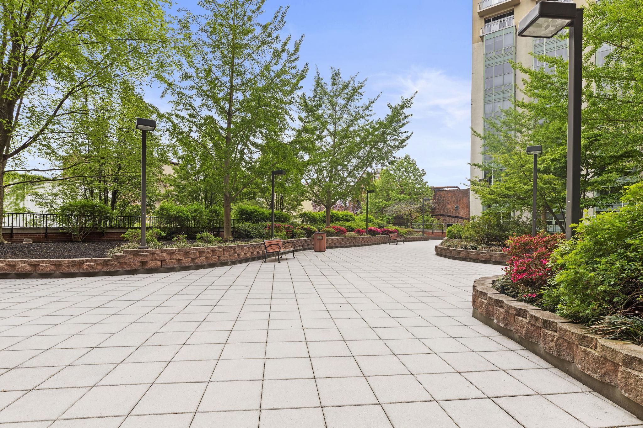 700 GROVE ST Unit: 2G