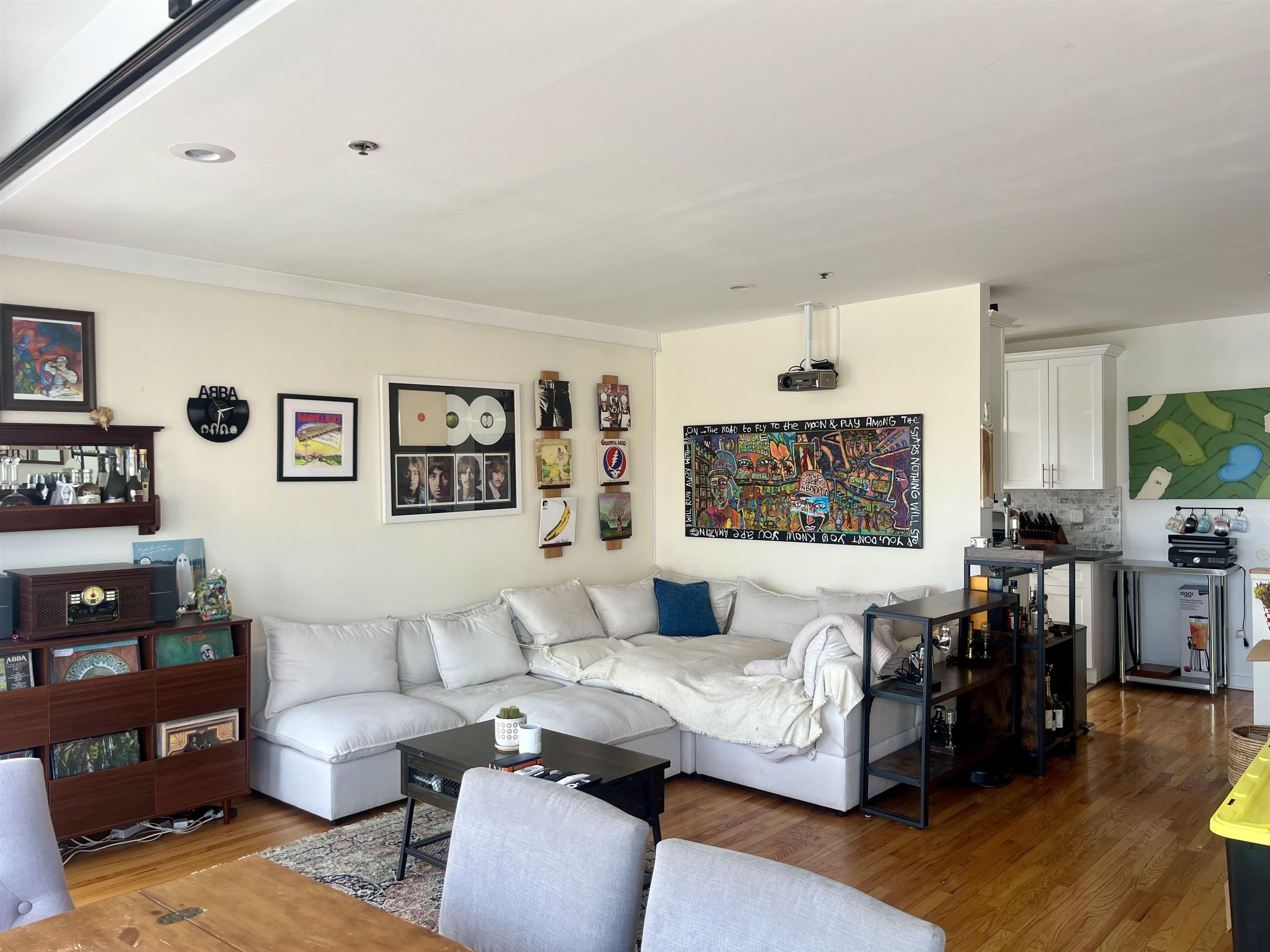 210 JEFFERSON ST Unit: 4B