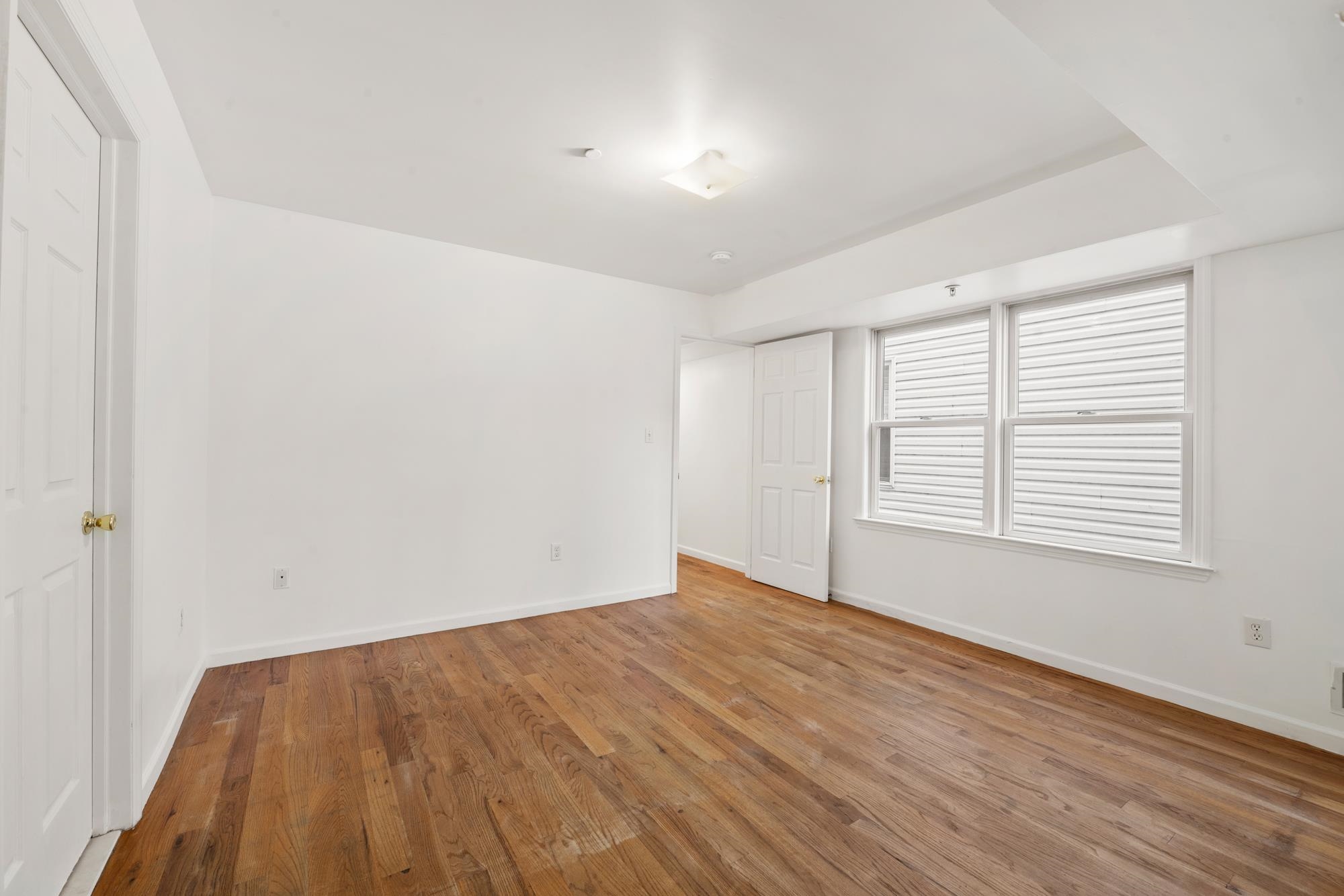 304 49TH ST Unit: 1