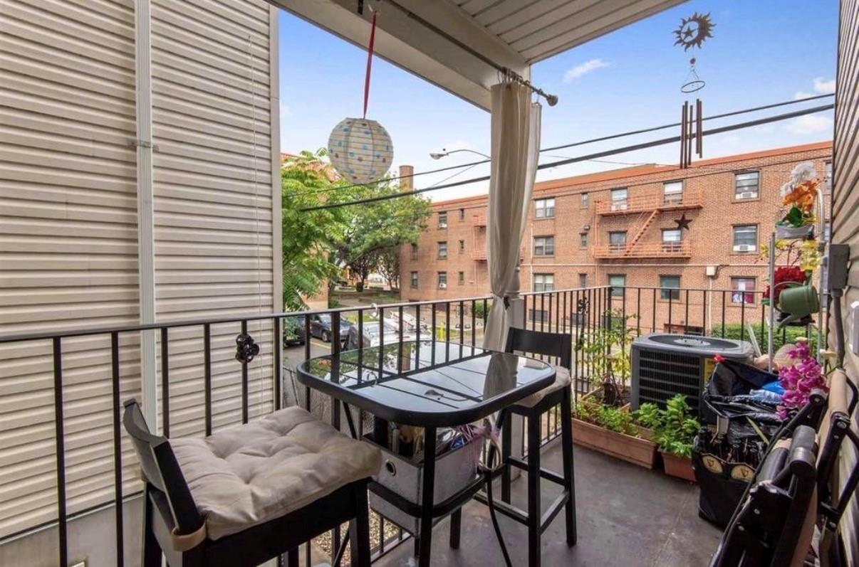 304 49TH ST Unit: 1