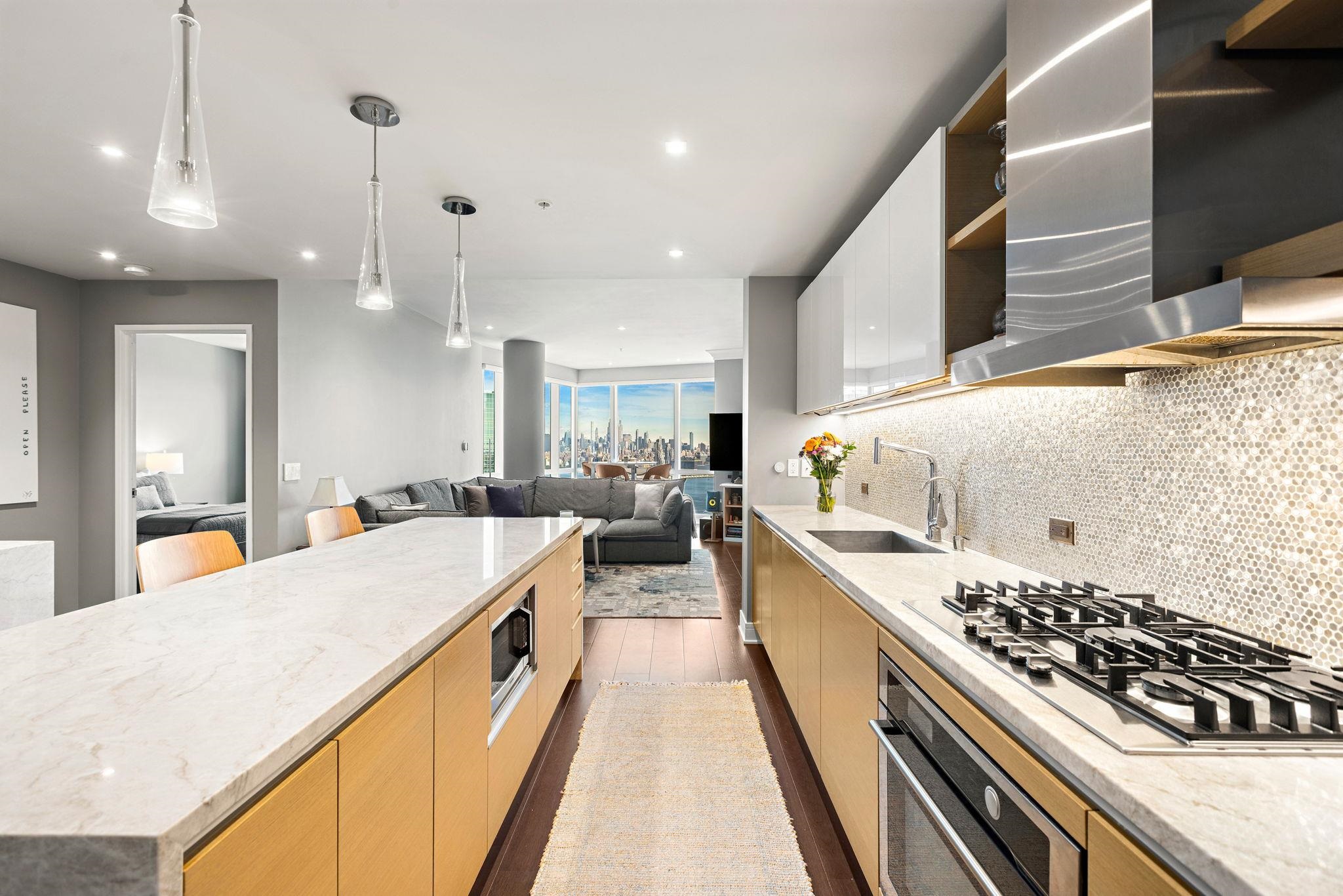77 HUDSON ST Unit: 3604/3605
