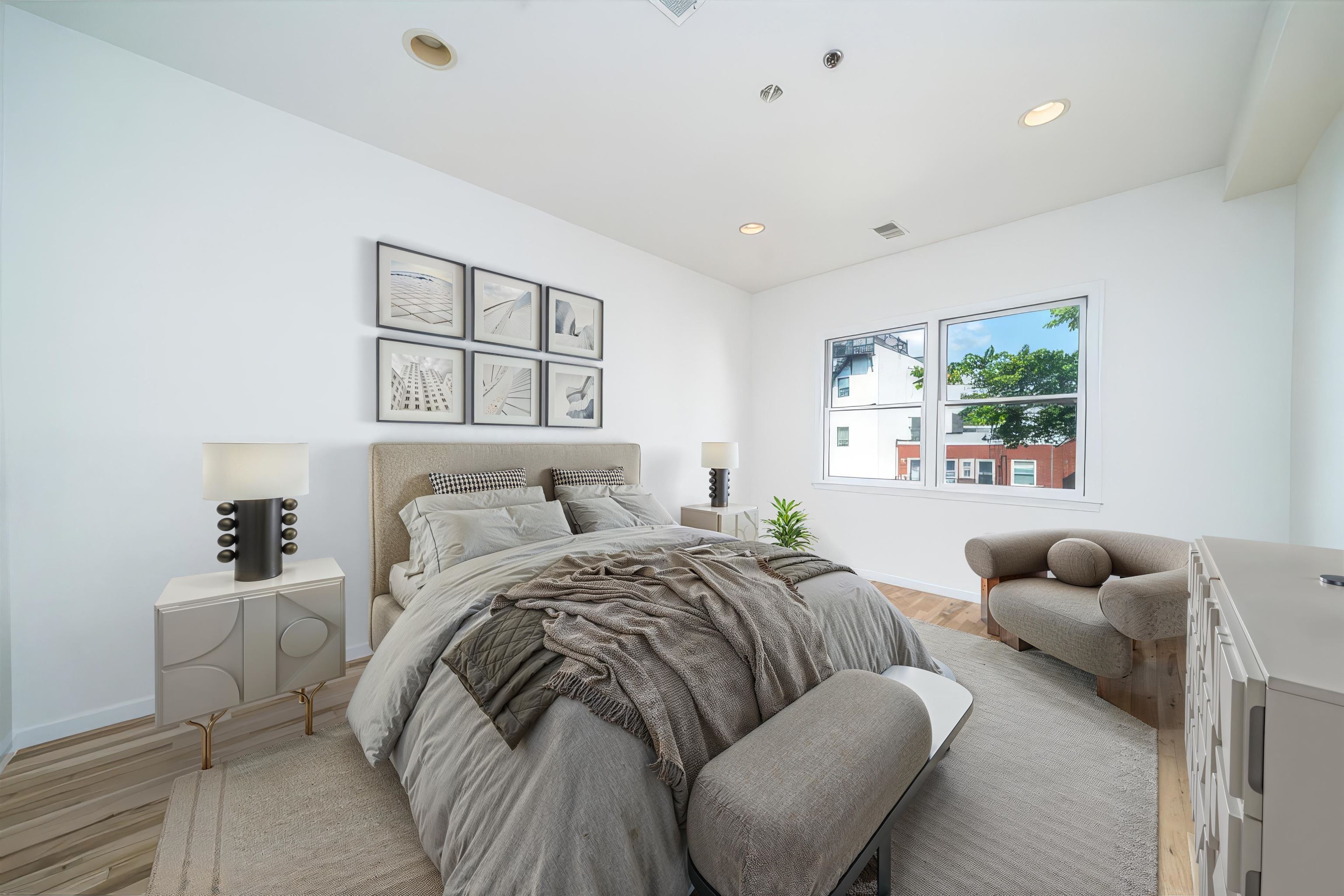 109 JACKSON ST Unit: 4E