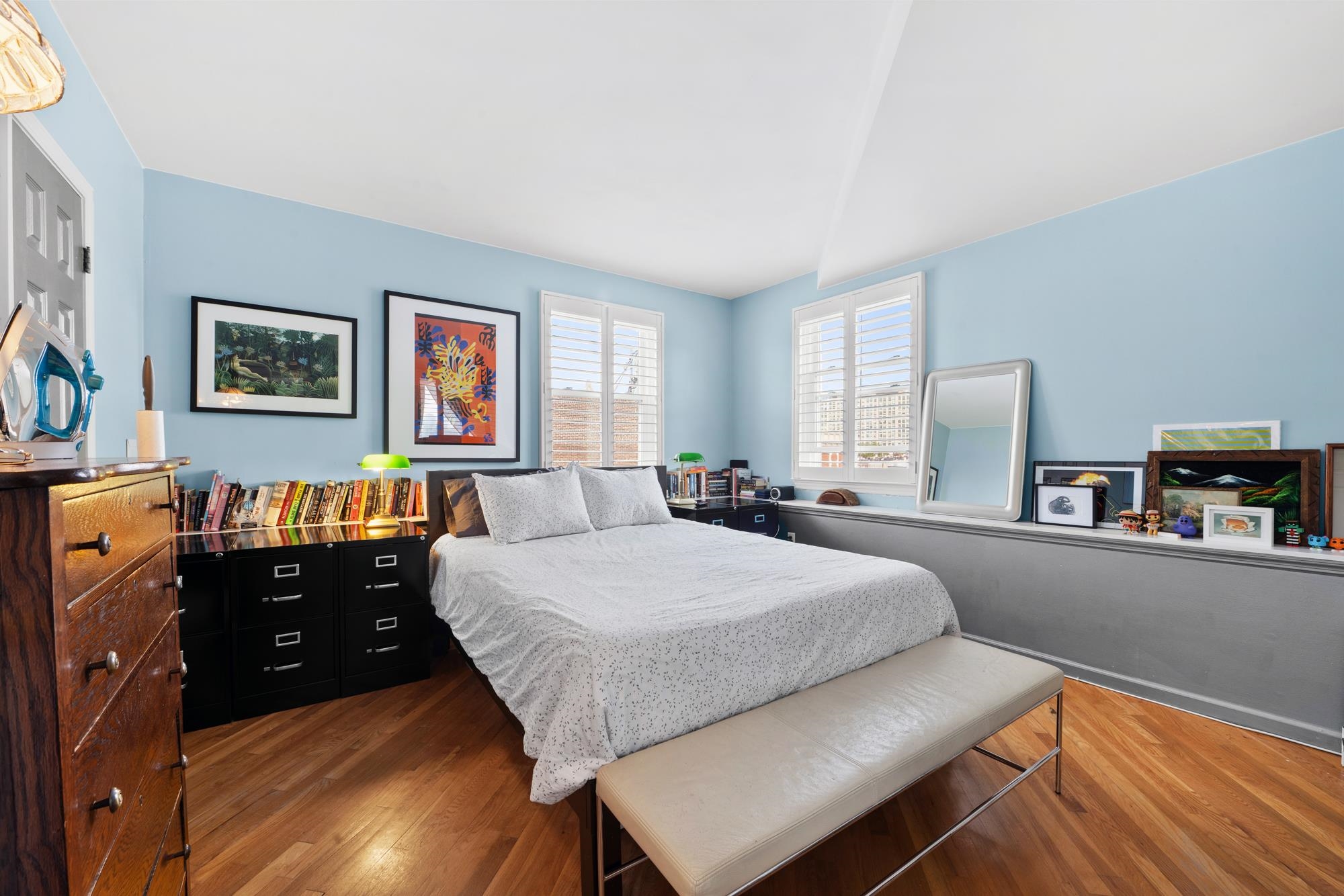 54 MAGNOLIA AVE Unit: 4-2