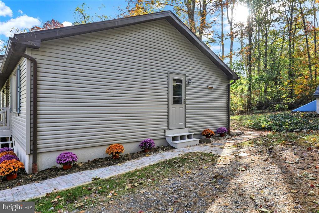 4017 HAY CREEK ROAD