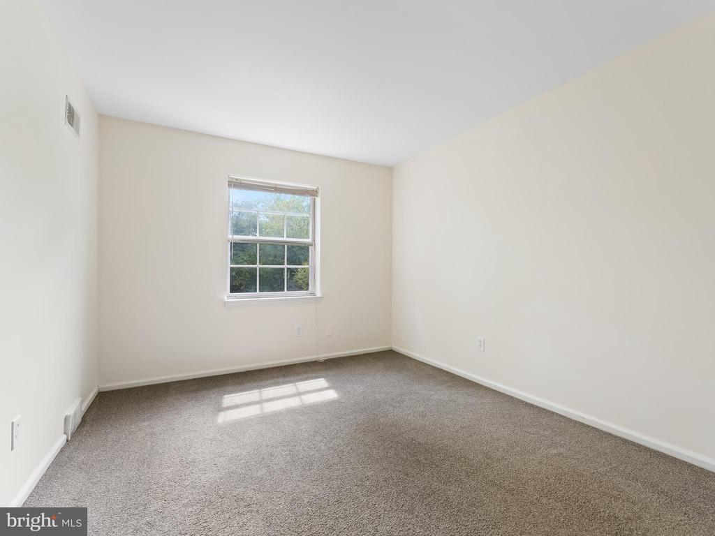 323 GWYNEDD COURT
