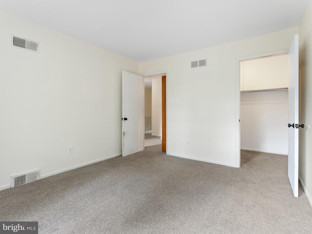 323 GWYNEDD COURT