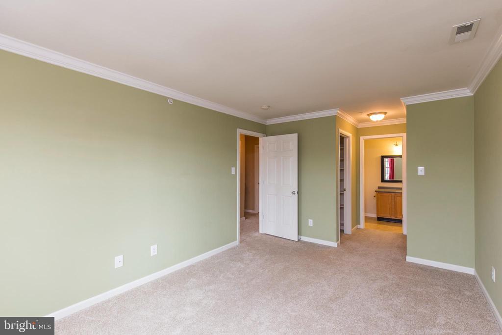 318 JEFFERSON AVENUE Unit: 22