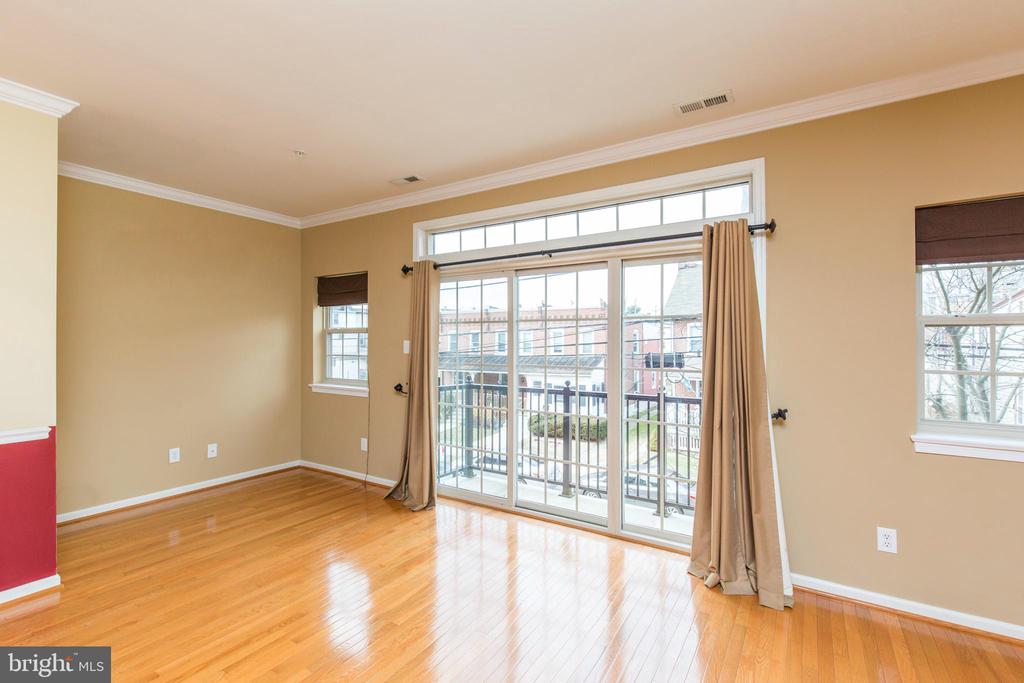 318 JEFFERSON AVENUE Unit: 22