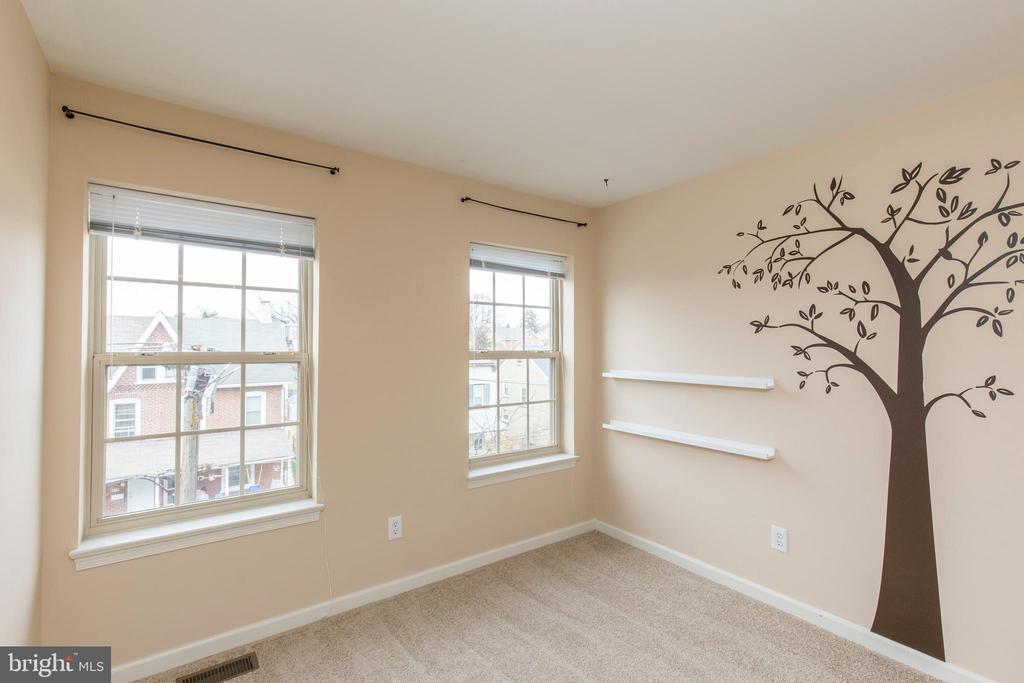 318 JEFFERSON AVENUE Unit: 22
