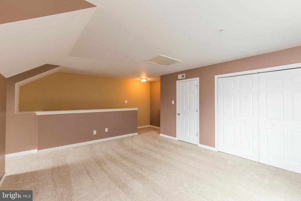 318 JEFFERSON AVENUE Unit: 22